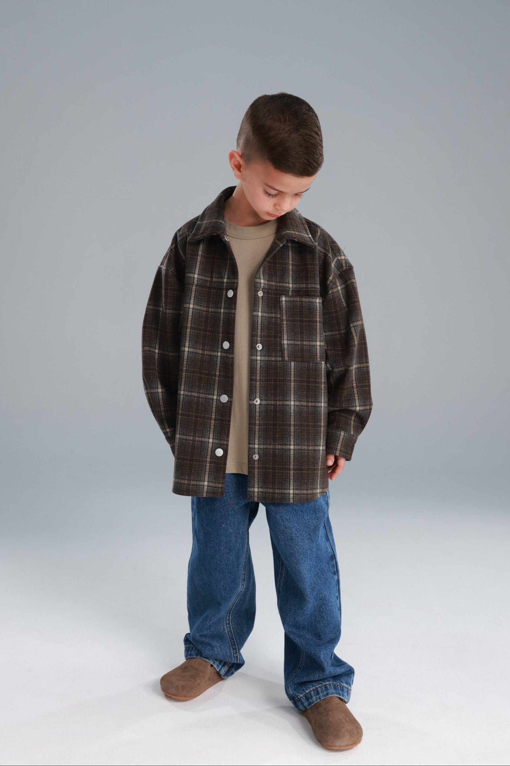 חולצת רוברטו מכופתרת חומה