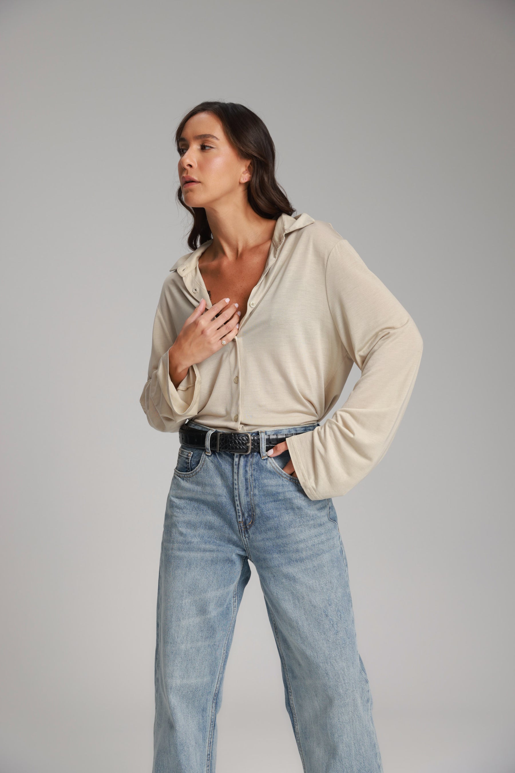 חולצת ליבי מכופתרת בז'