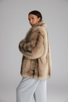 מעיל סופי בז'