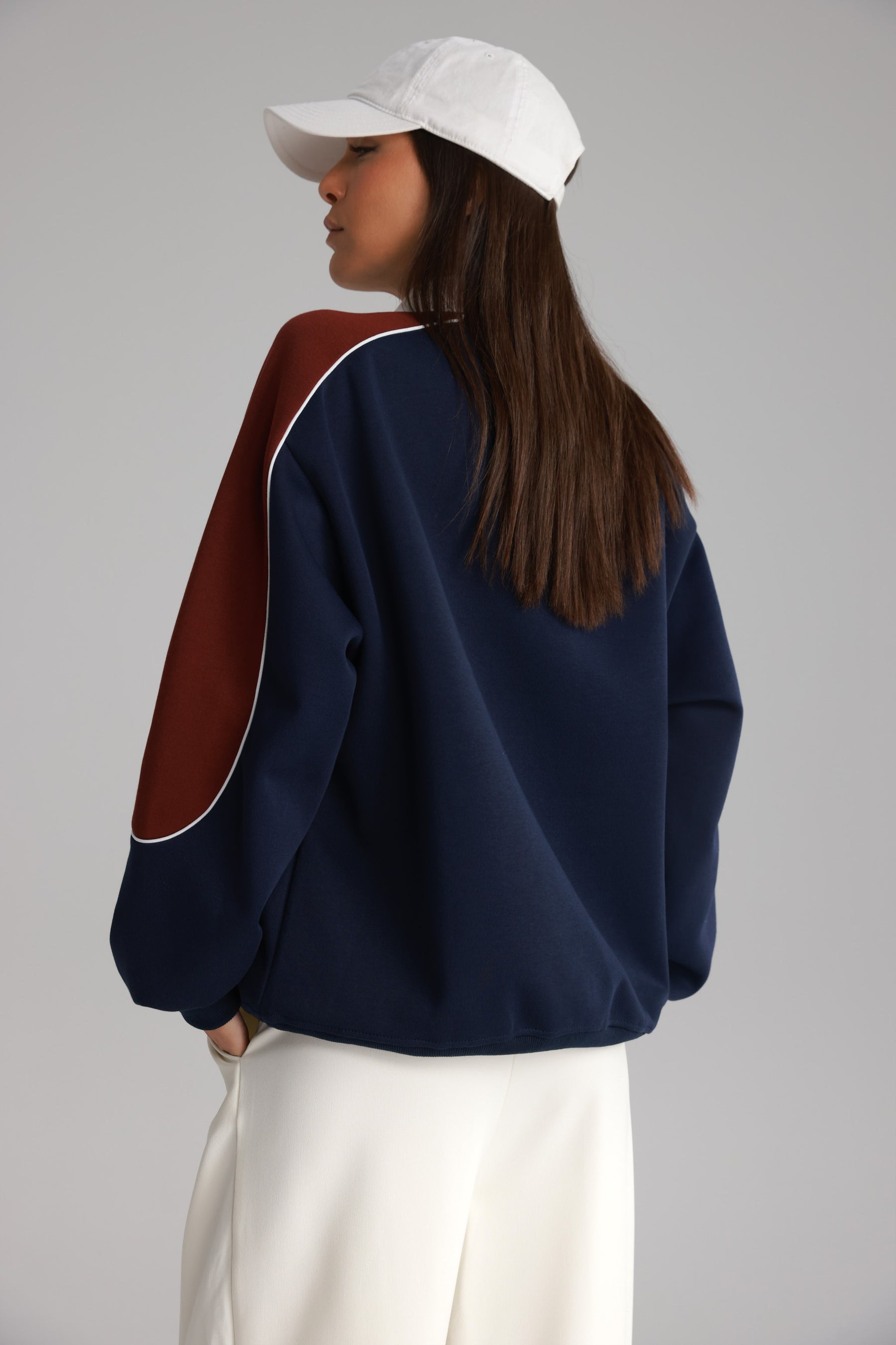 סוויטשירט מדלן נייבי