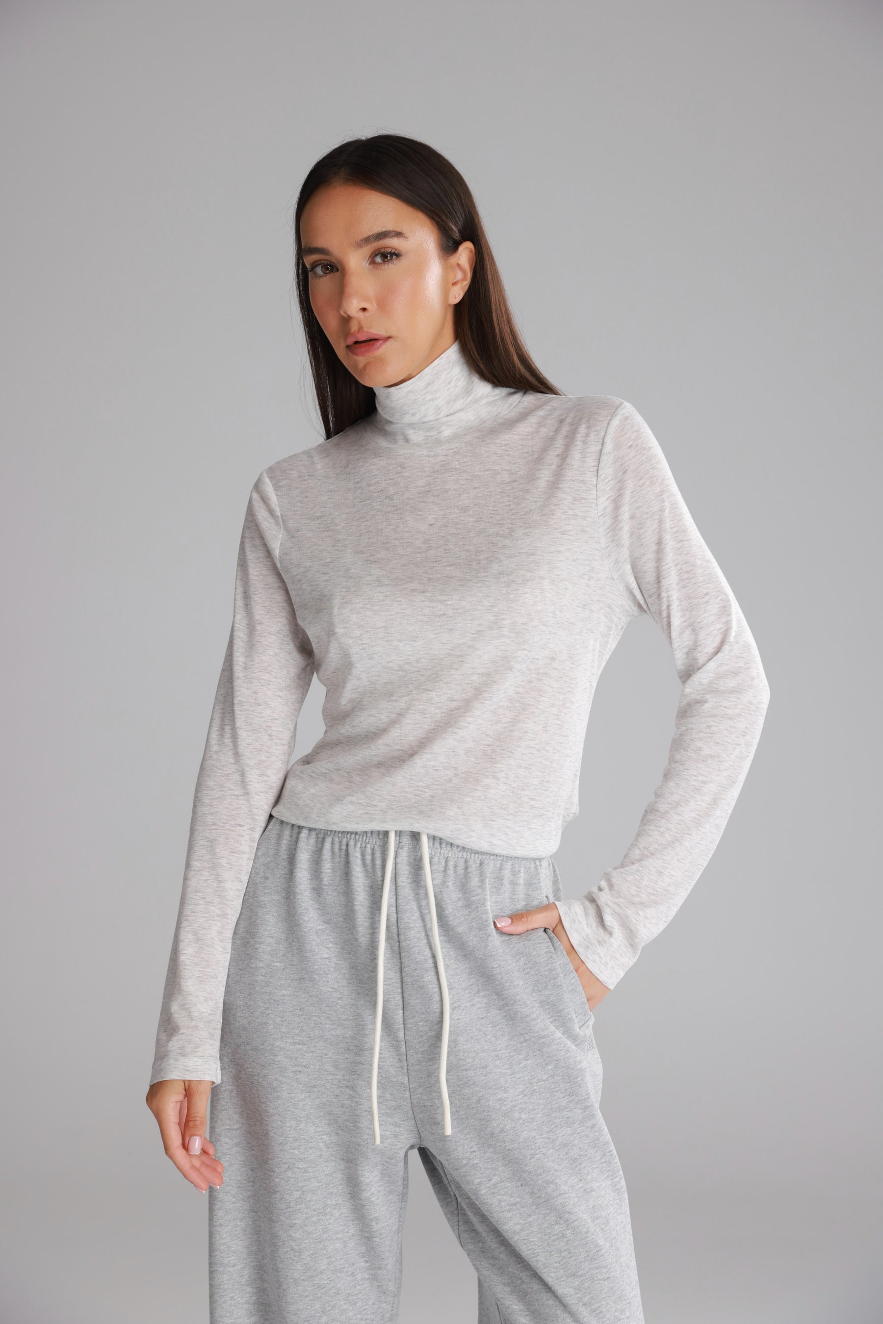 חולצת גולף בריאנה אפור בהיר