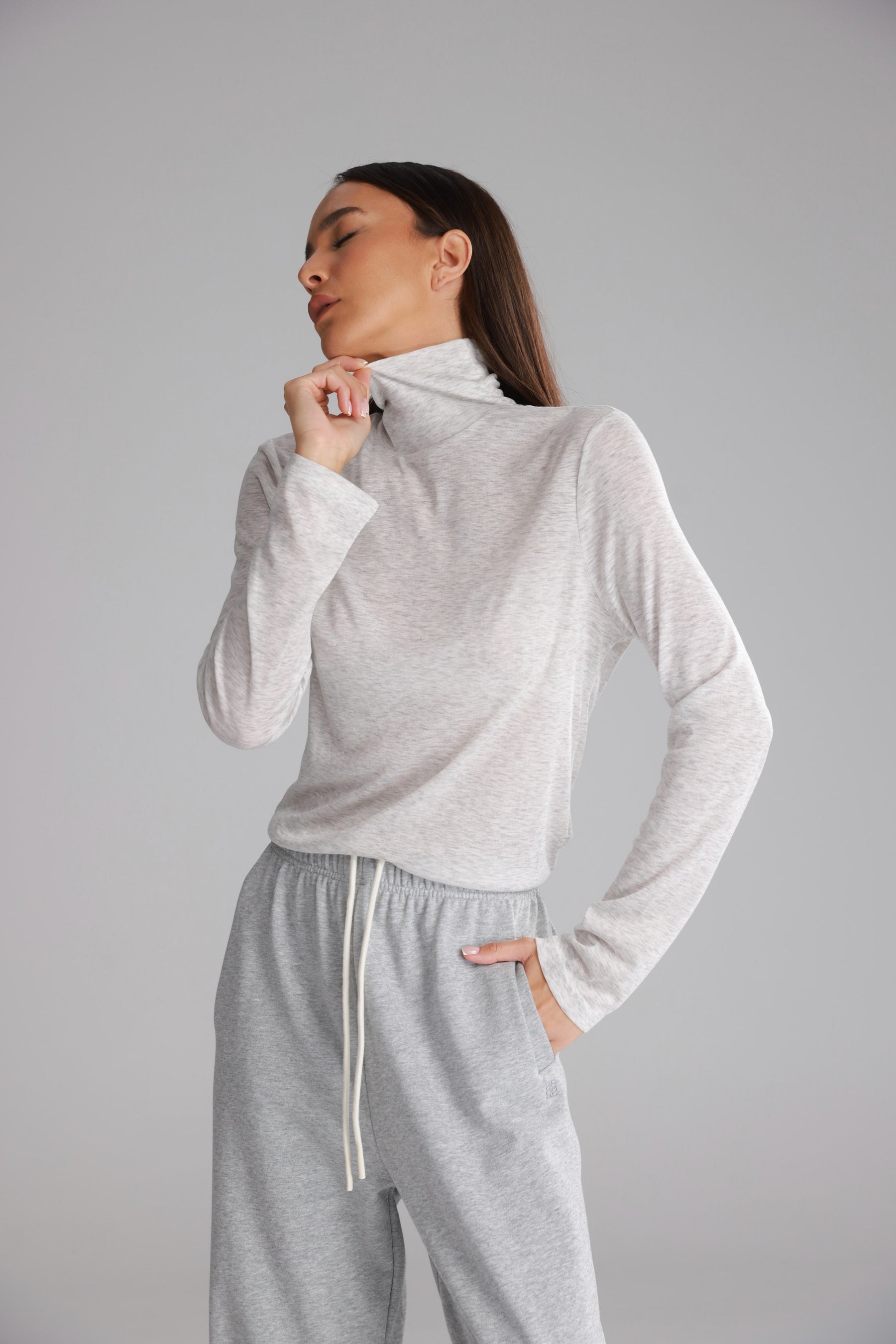 חולצת גולף בריאנה אפור בהיר