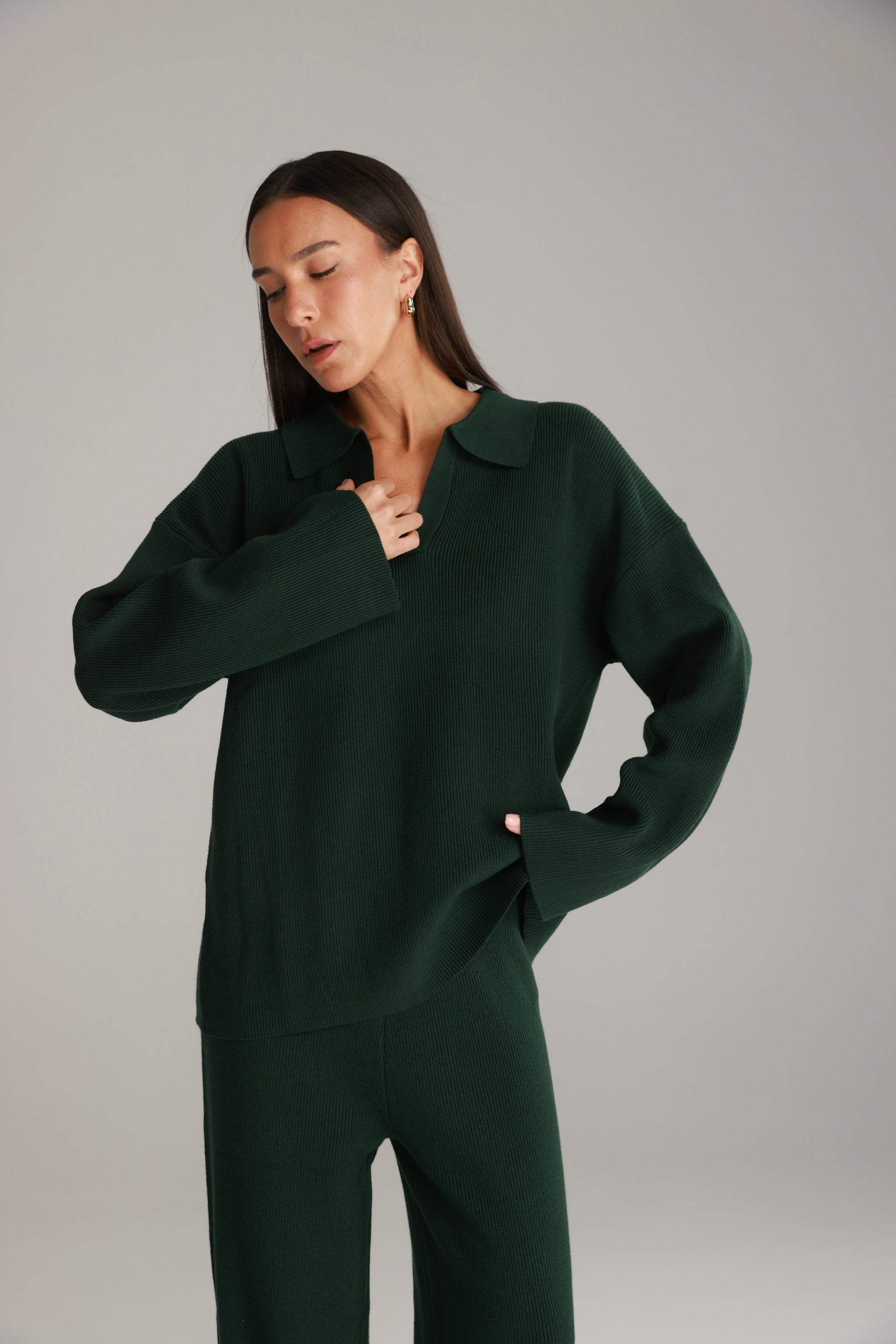 חליפת טוקיו ירוקה