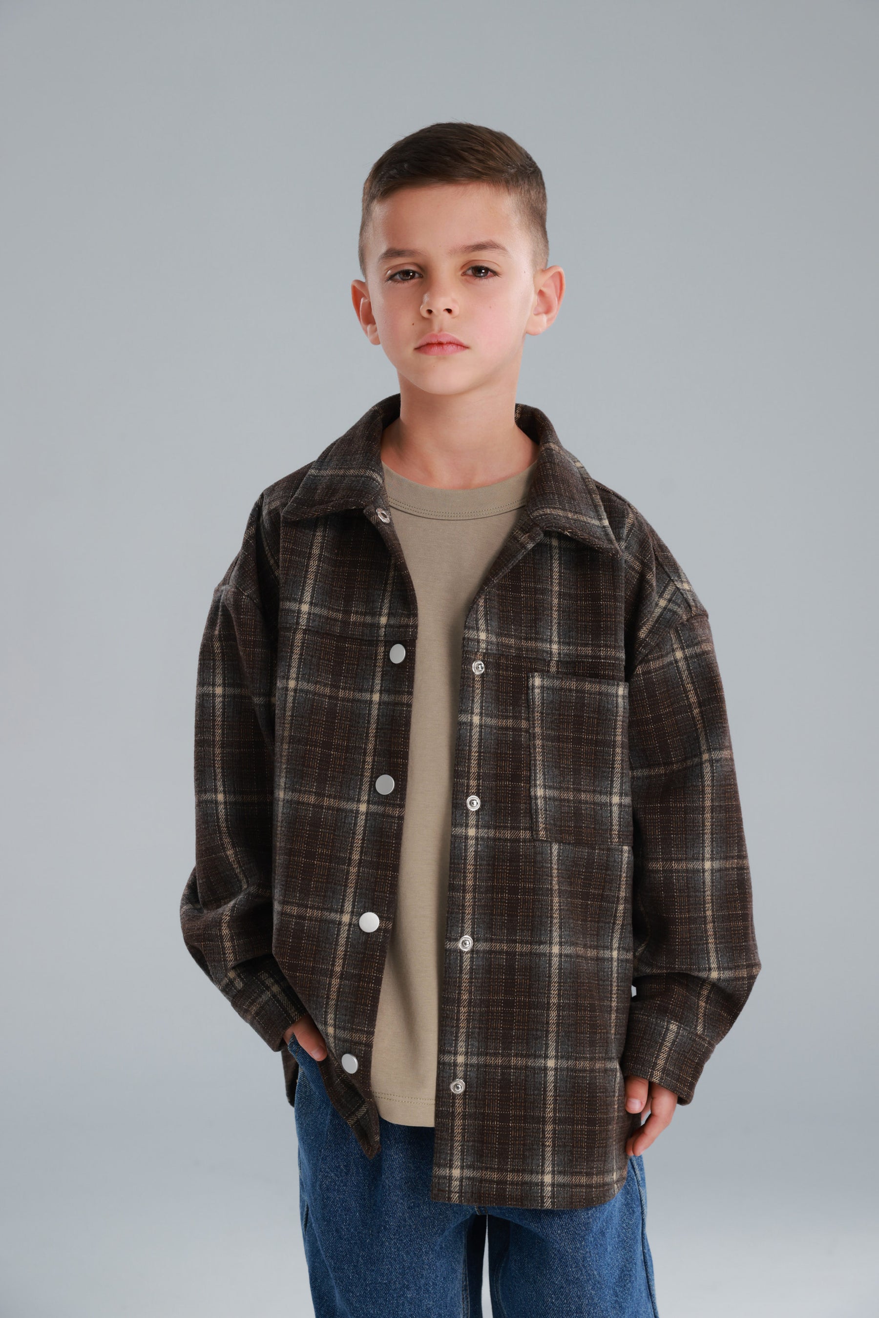 חולצת רוברטו מכופתרת חומה