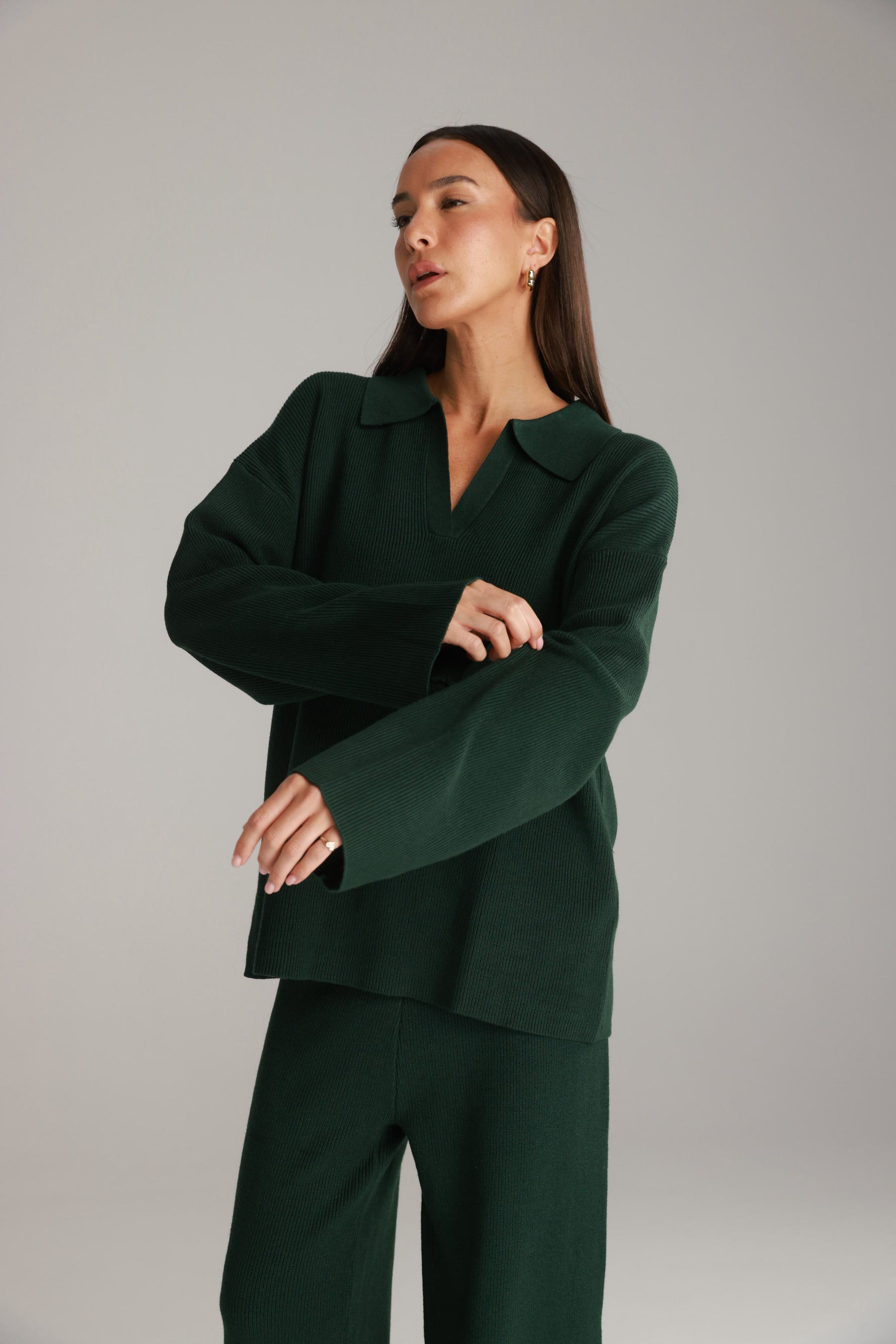 חליפת טוקיו ירוקה