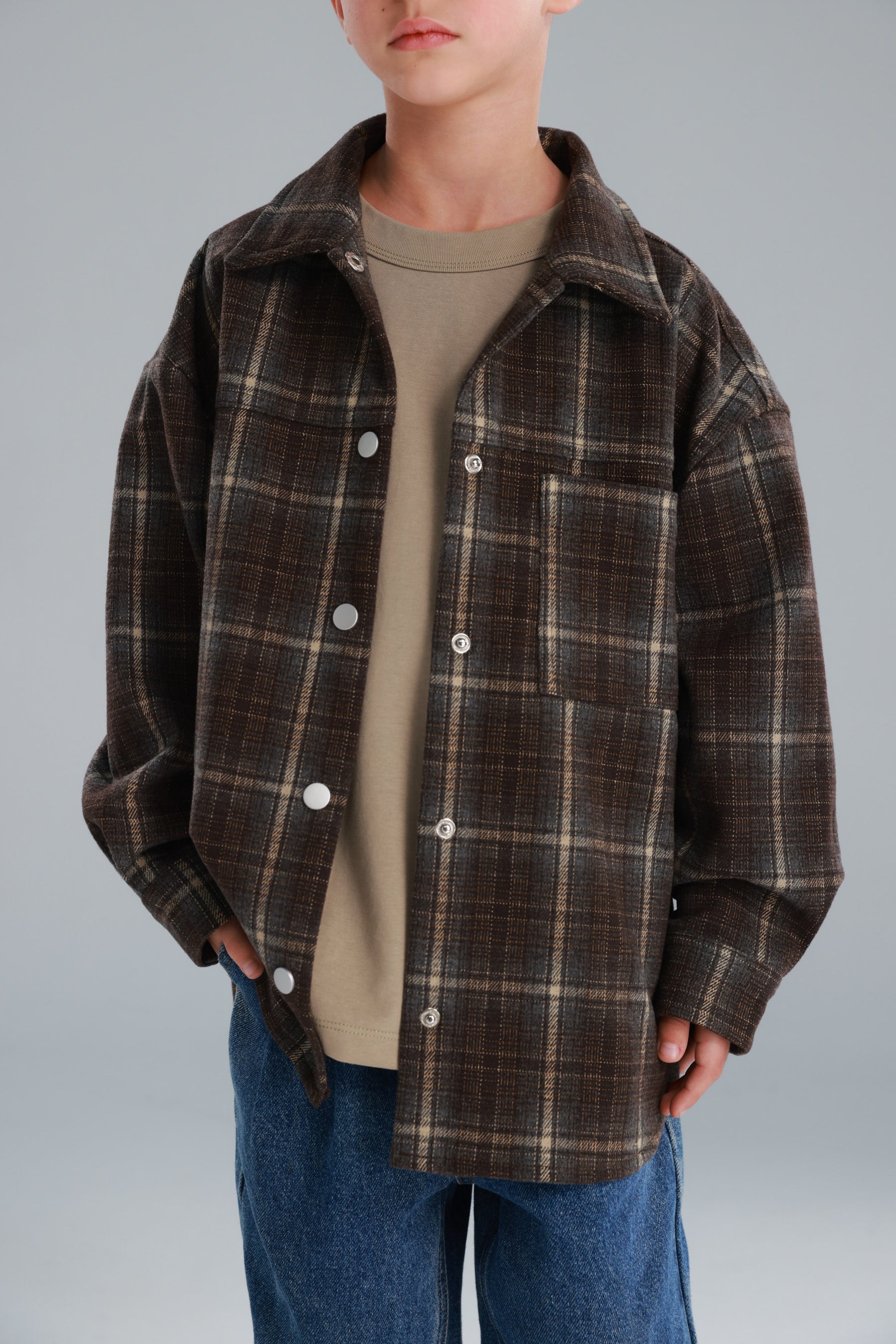 חולצת רוברטו מכופתרת חומה