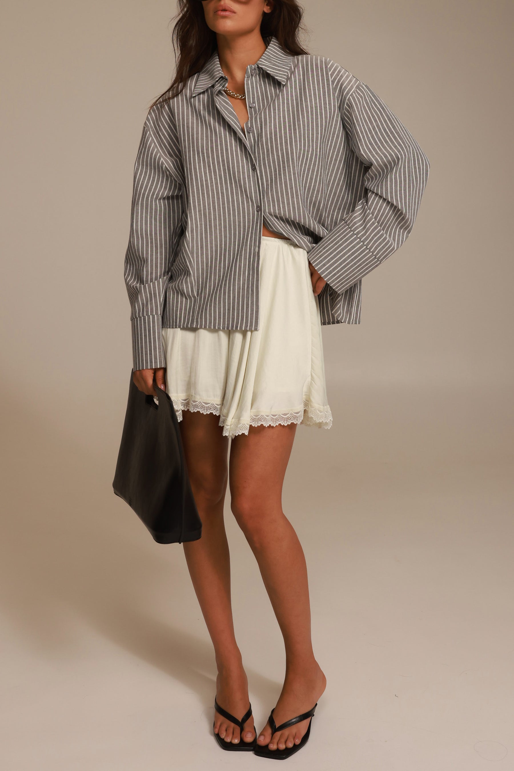 חולצת אוריאן מכופתרת אפור כהה