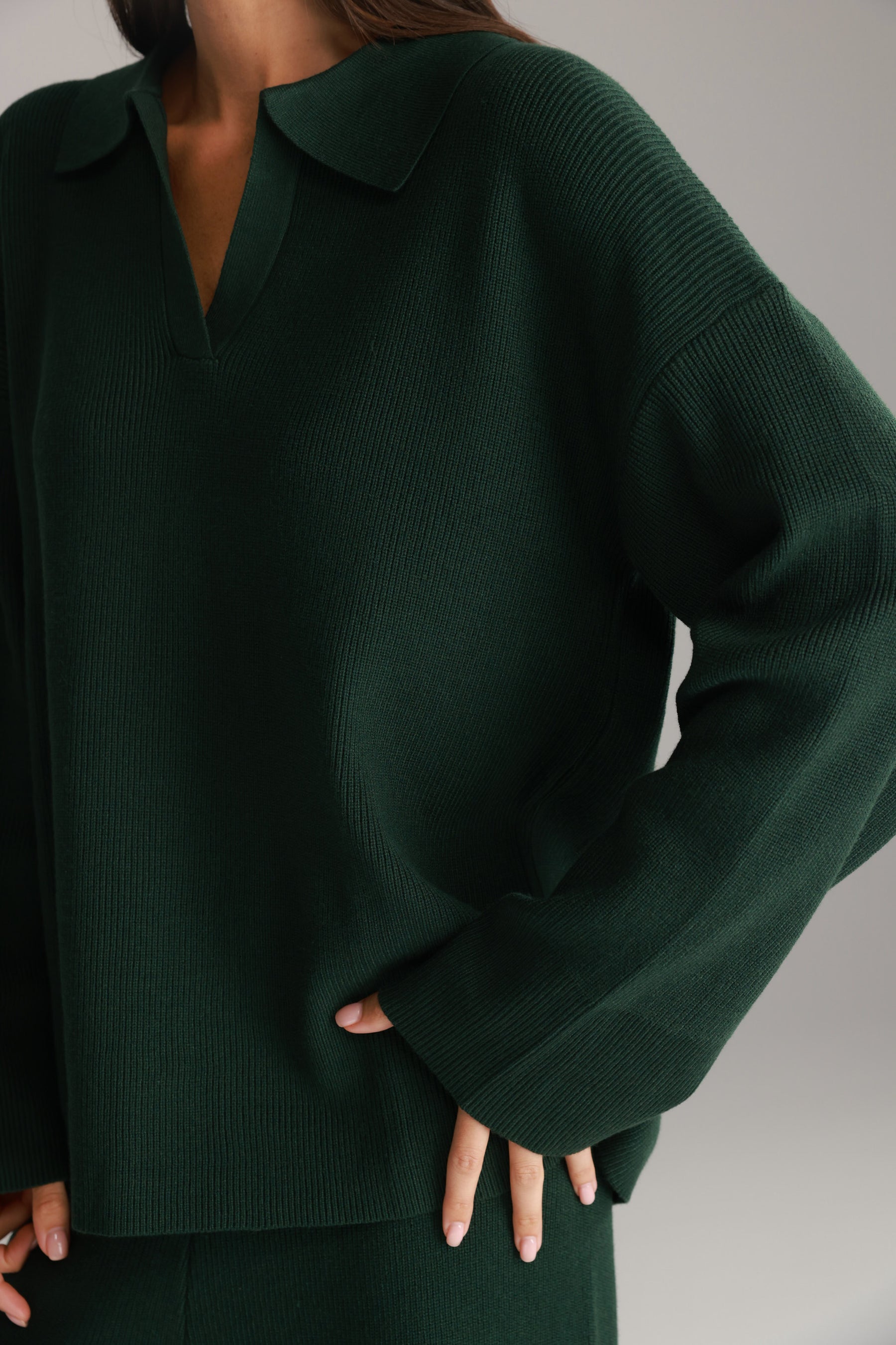 חליפת טוקיו ירוקה