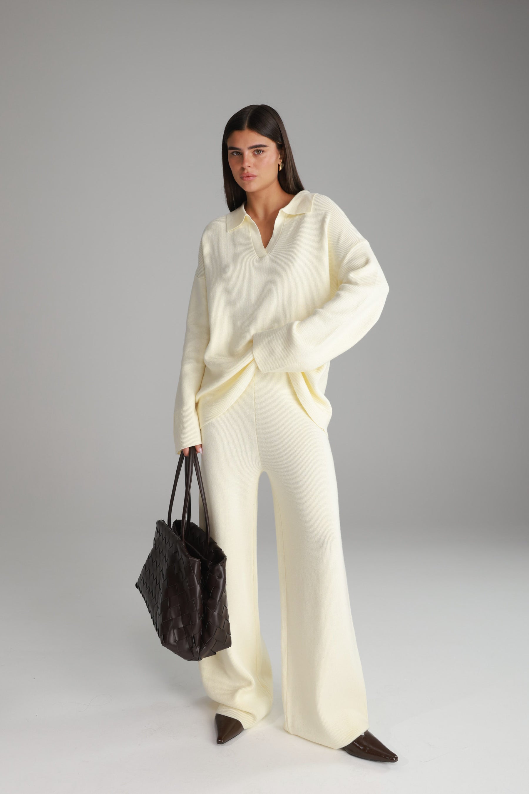 חליפת טוקיו שמנת