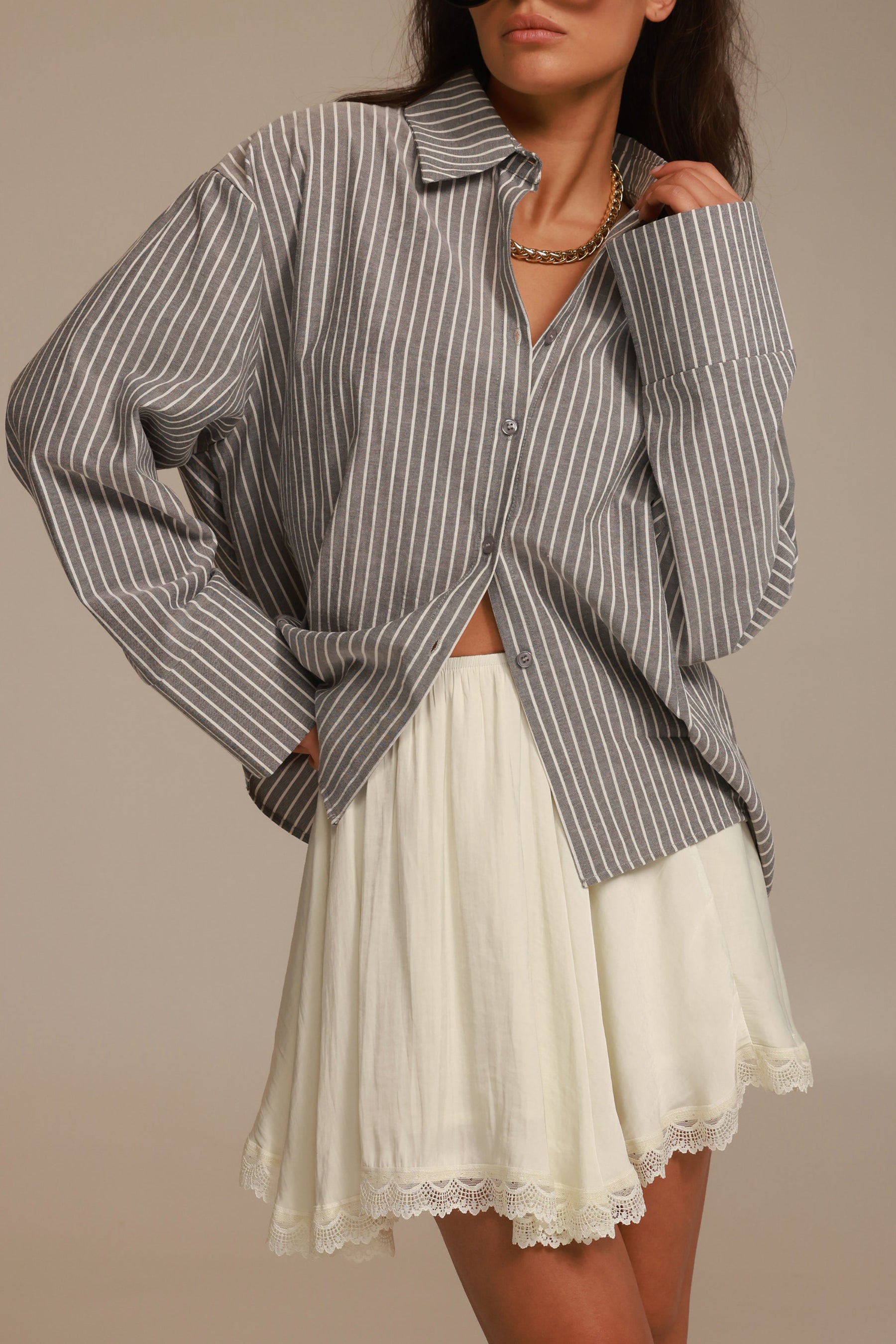 חולצת אוריאן מכופתרת אפור כהה