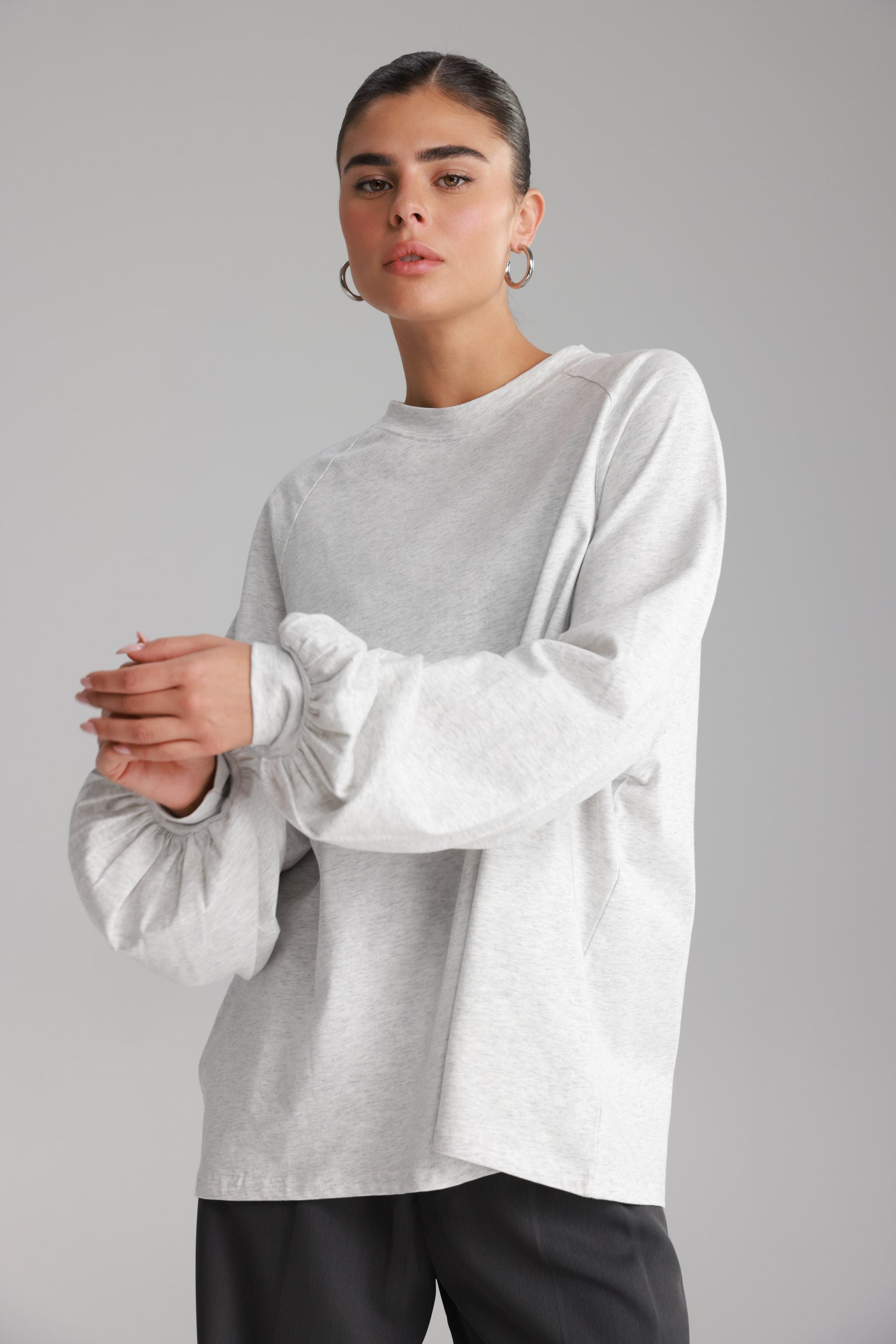 חולצת קיארה אפור בהיר