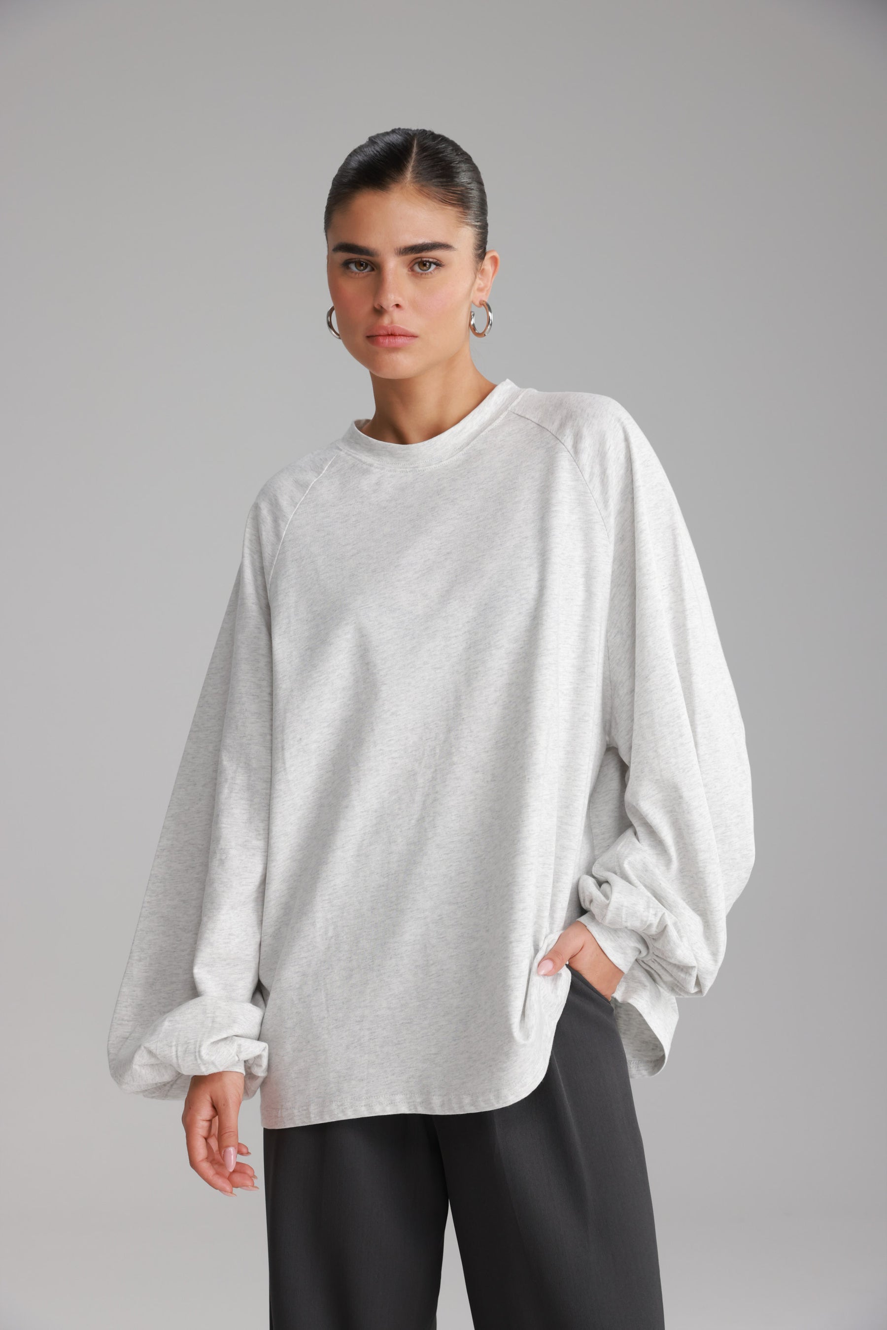 חולצת קיארה אפור בהיר