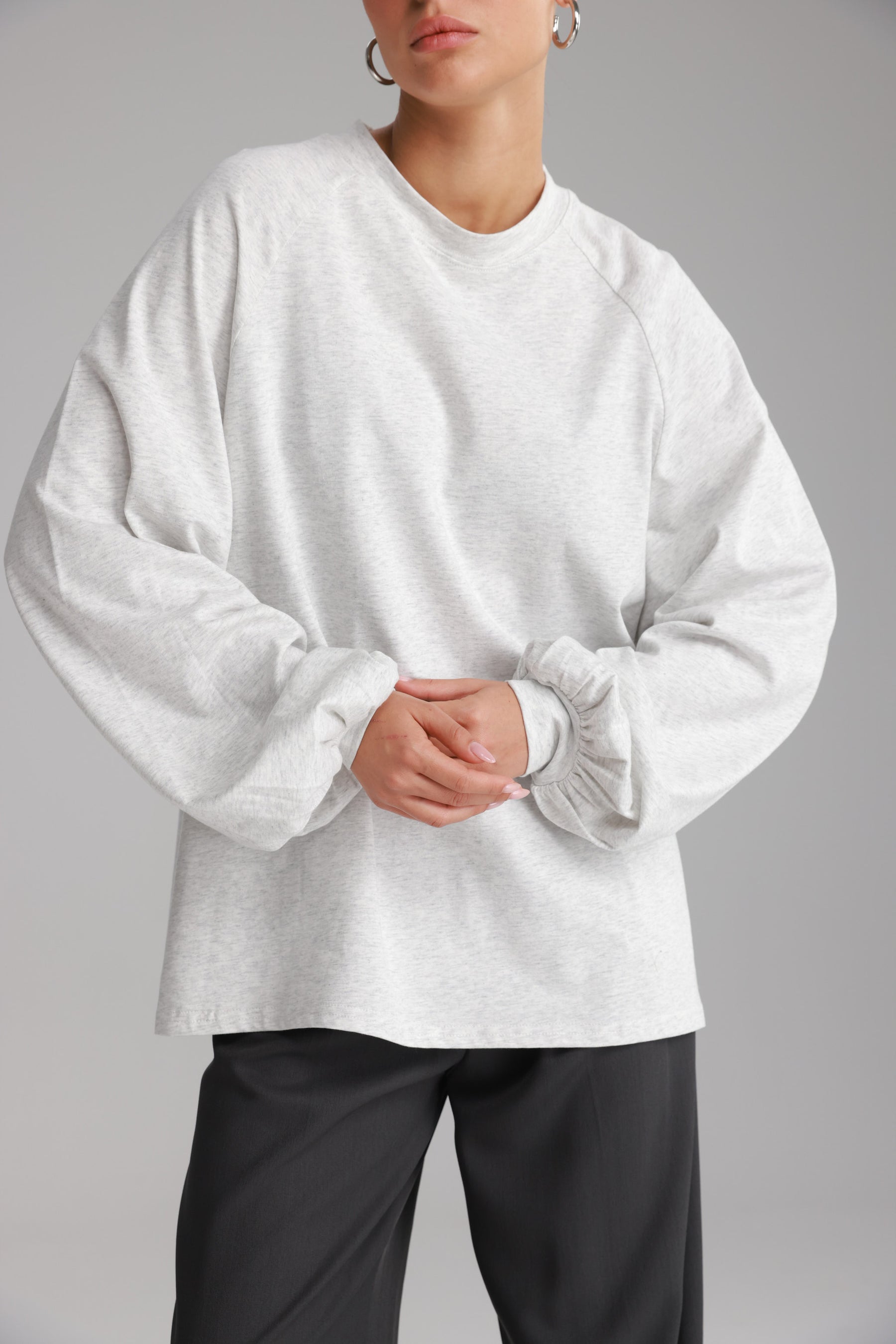 חולצת קיארה אפור בהיר