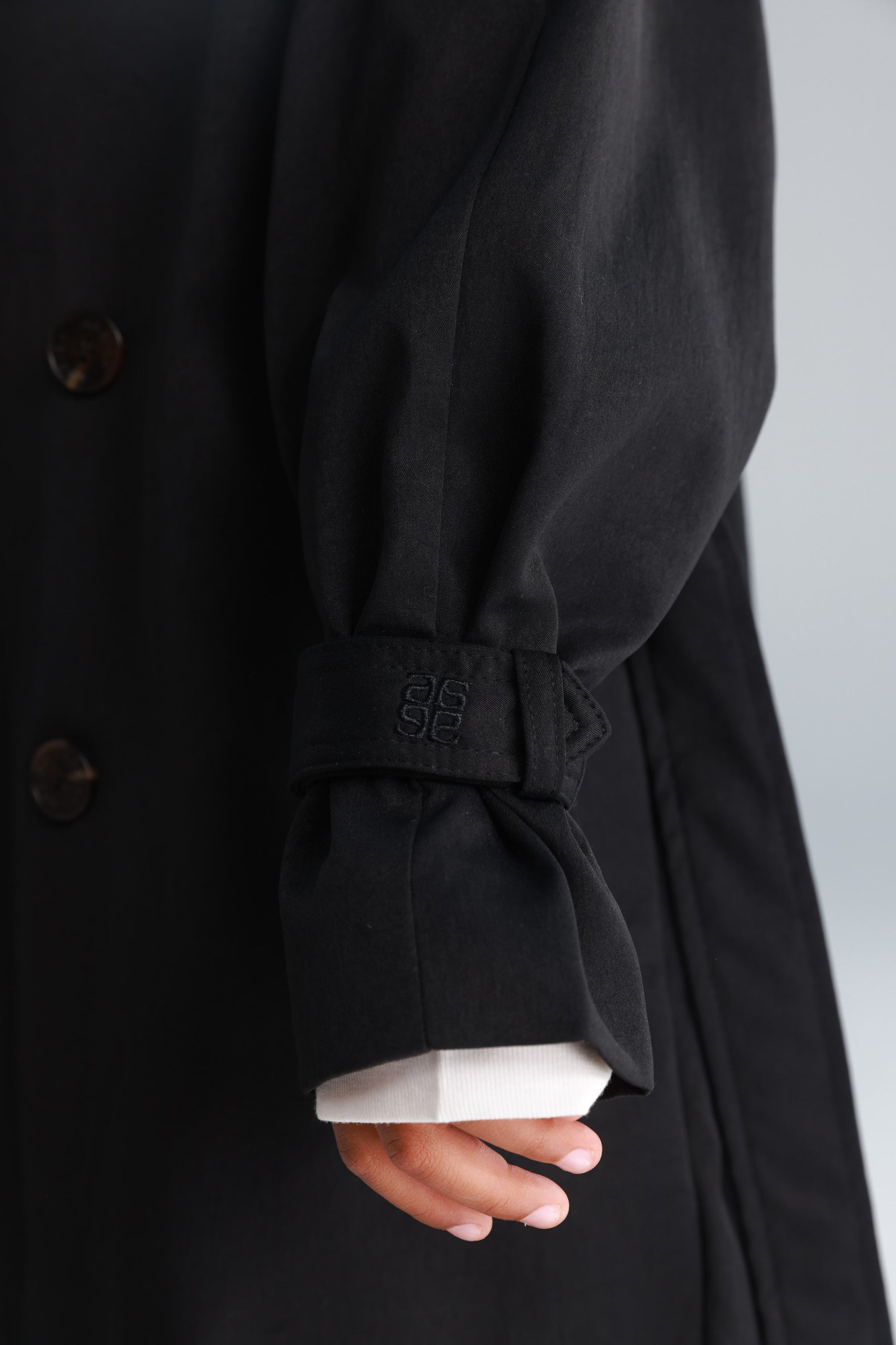 טרנץ' ריהאן שחור