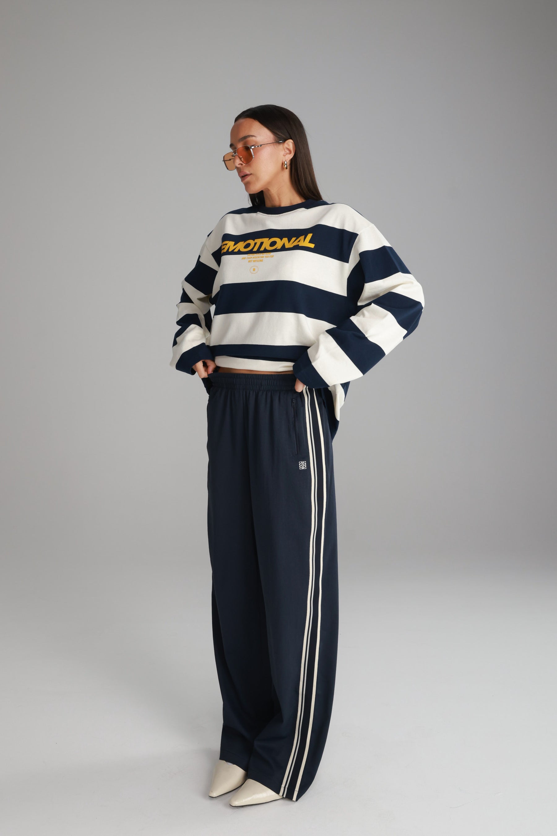 מכנסי גבריאל נייבי