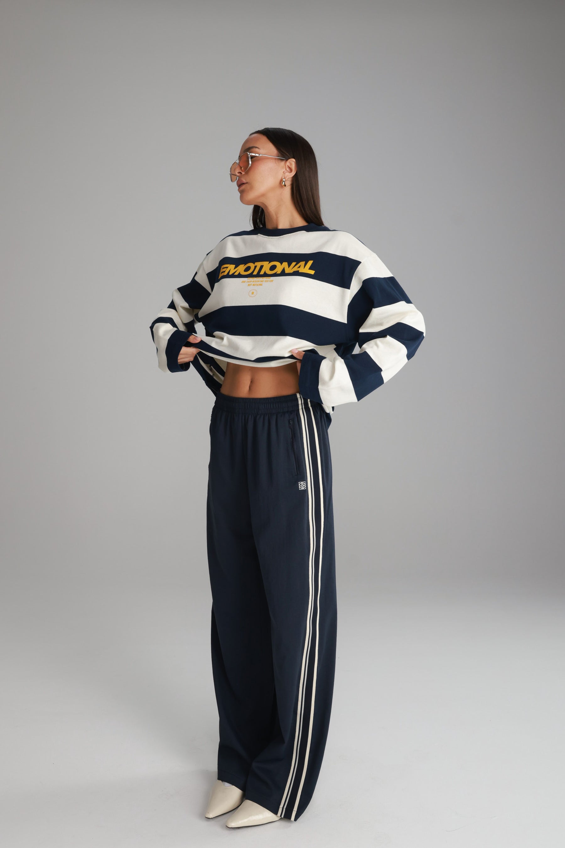 מכנסי גבריאל נייבי