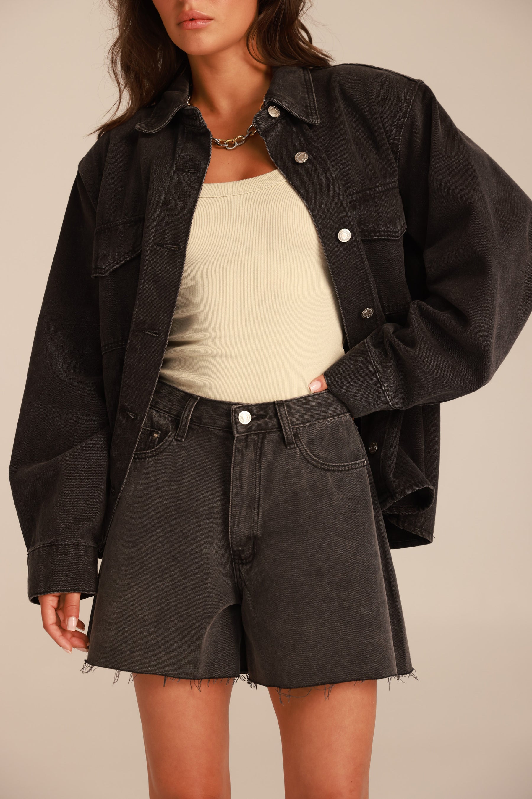 ג'ינס קצר לאונרדו שחור