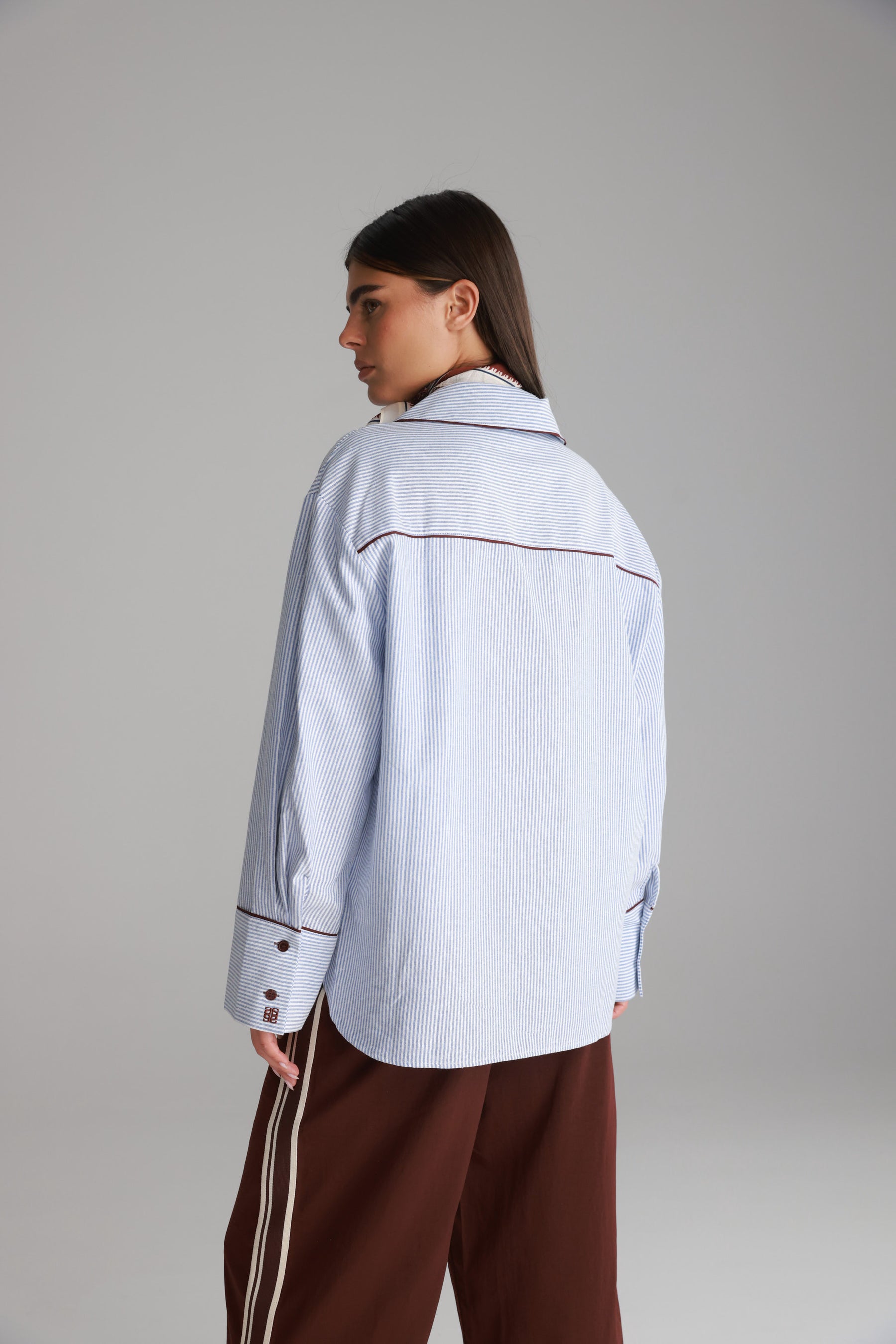 חולצת בלנקה מכופתרת כחולה