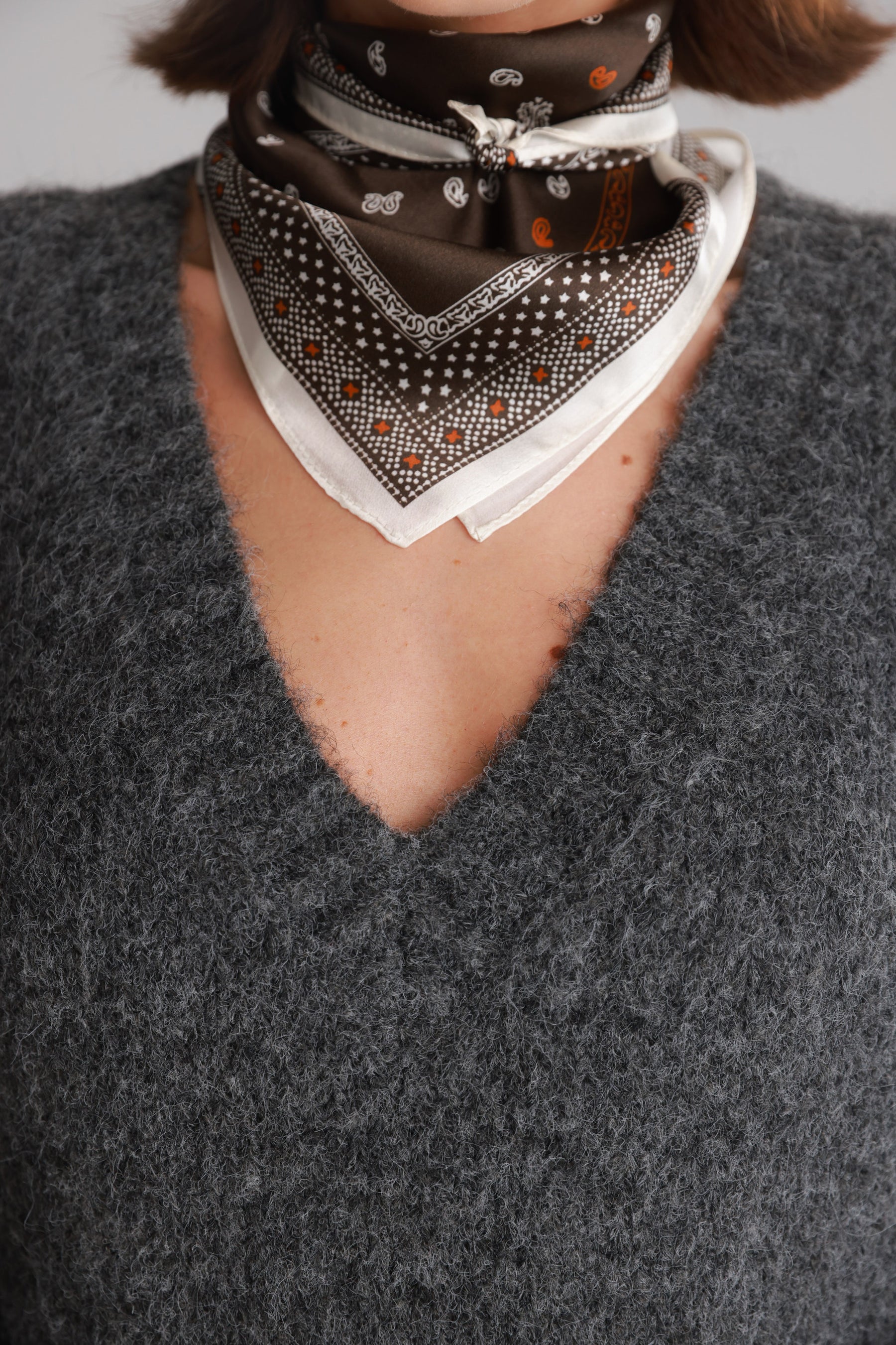 סוודר סאלי אפור כהה