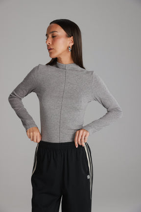 חולצת קרוליין אפורה