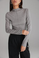 חולצת קרוליין אפורה