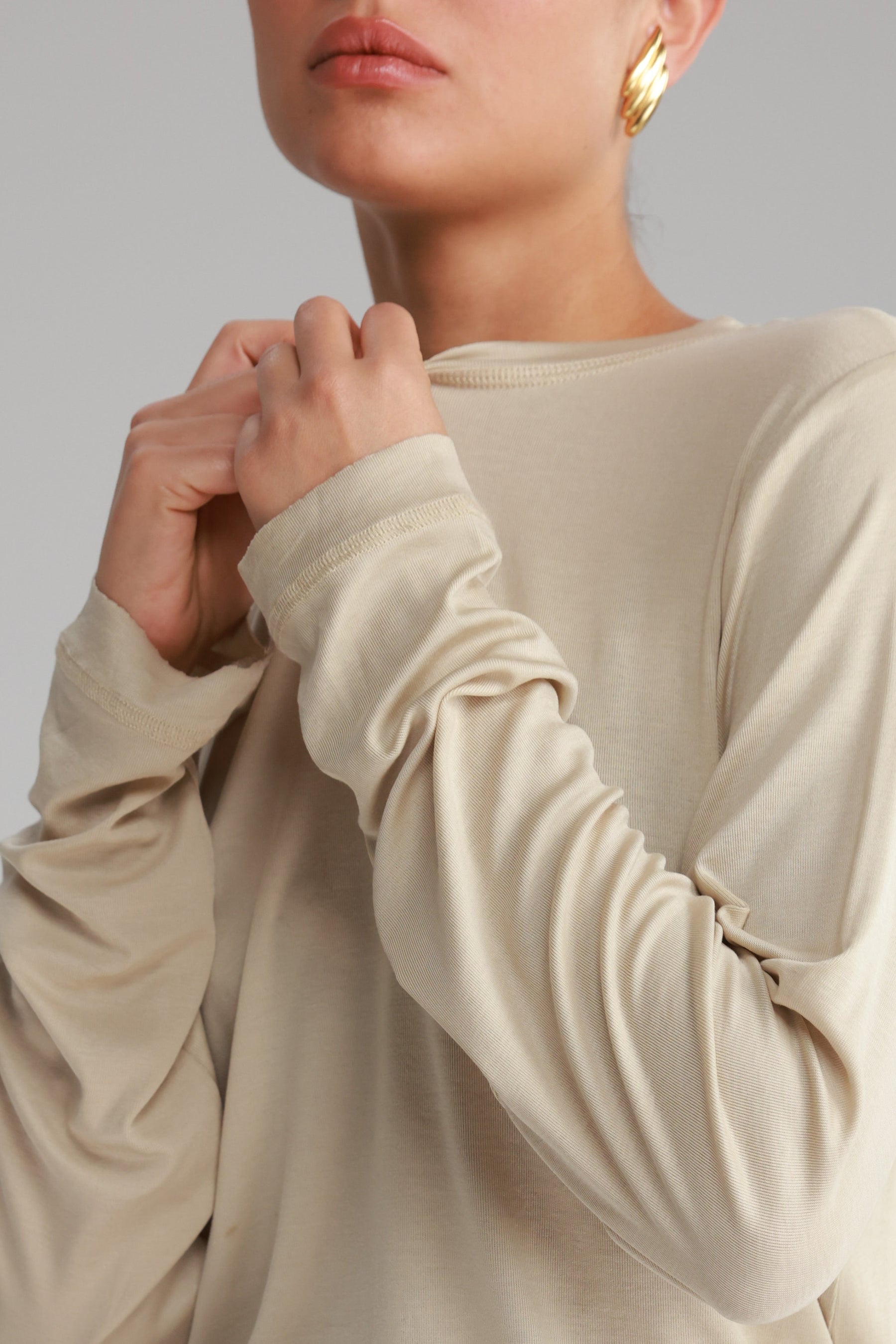 חולצת ביילין בז'