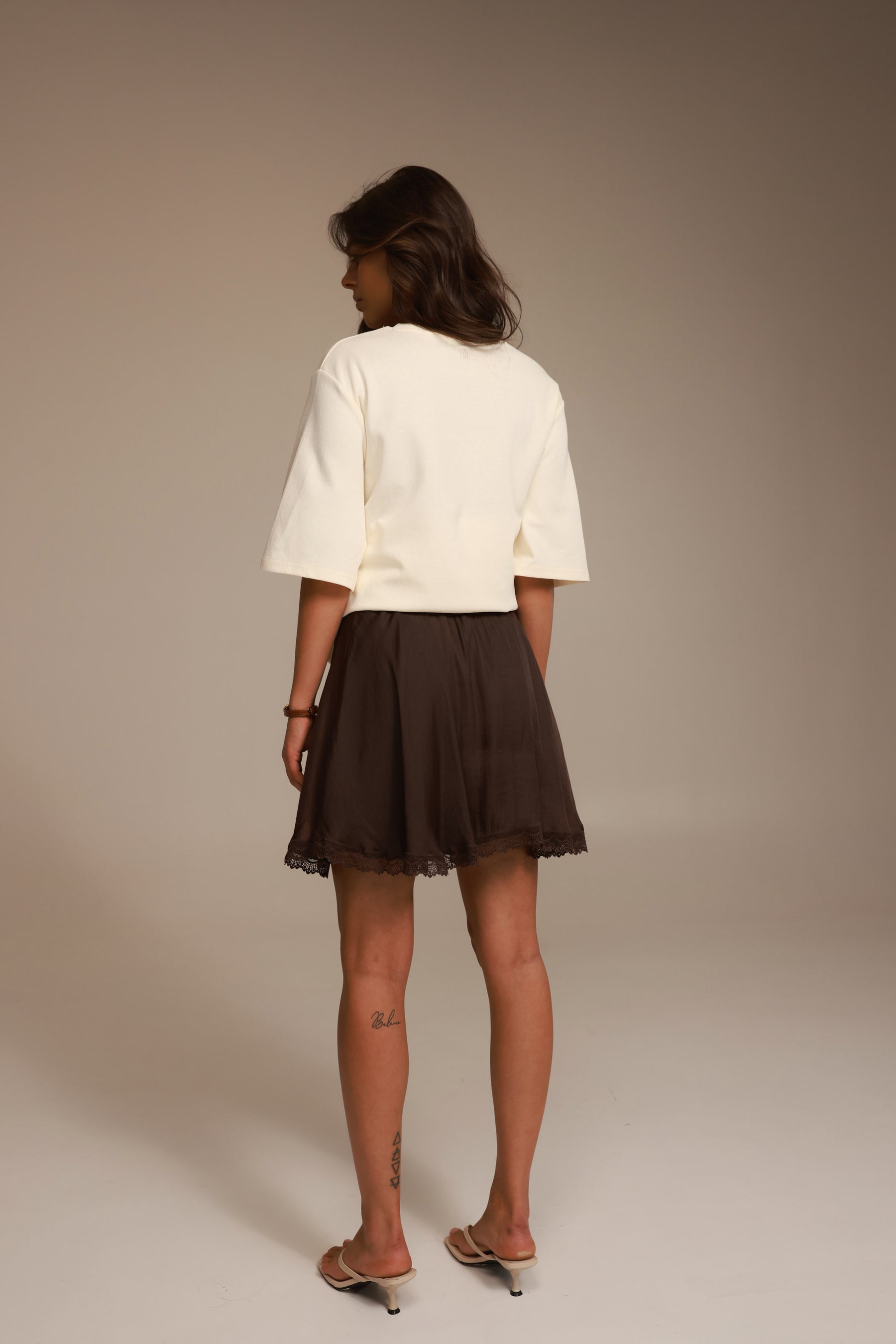 חצאית קיאטו חום כהה