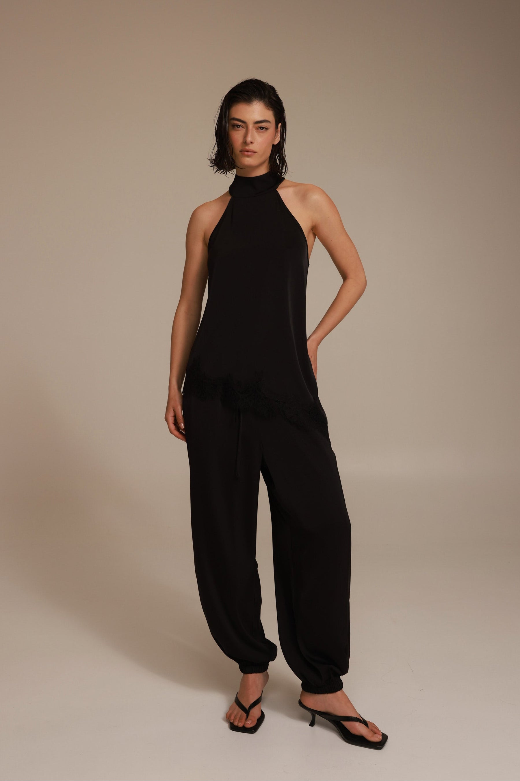 גופיית קולר סיאל שחורה