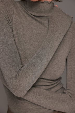 חולצת גולף ספנסר אפורה