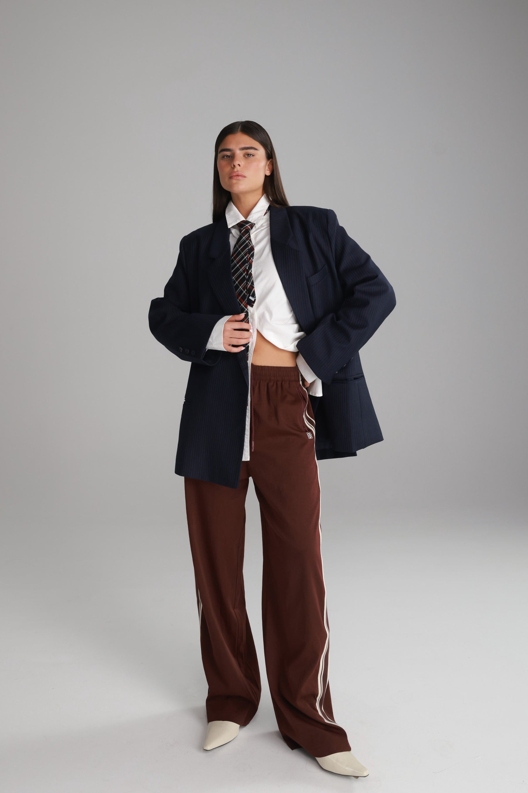 מכנסי גבריאל בורדו