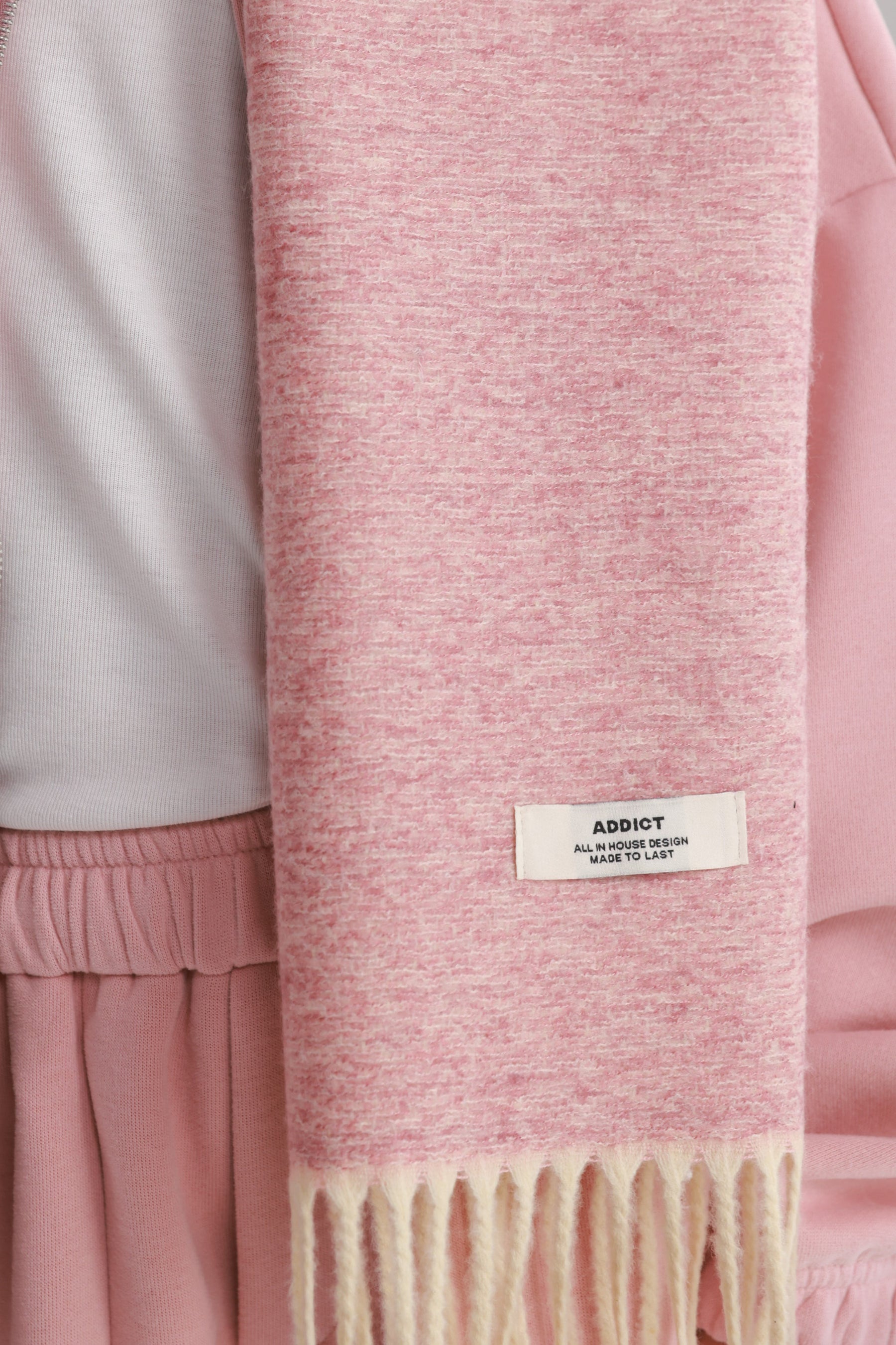 צעיף אניה ורוד