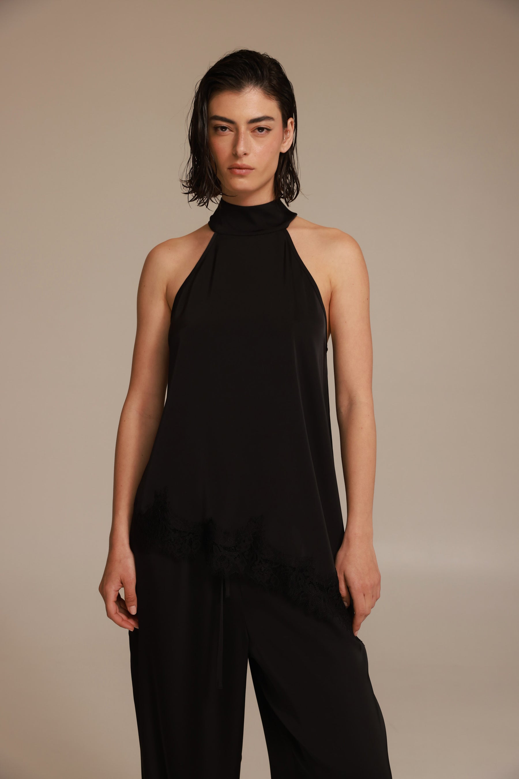 גופיית קולר סיאל שחורה