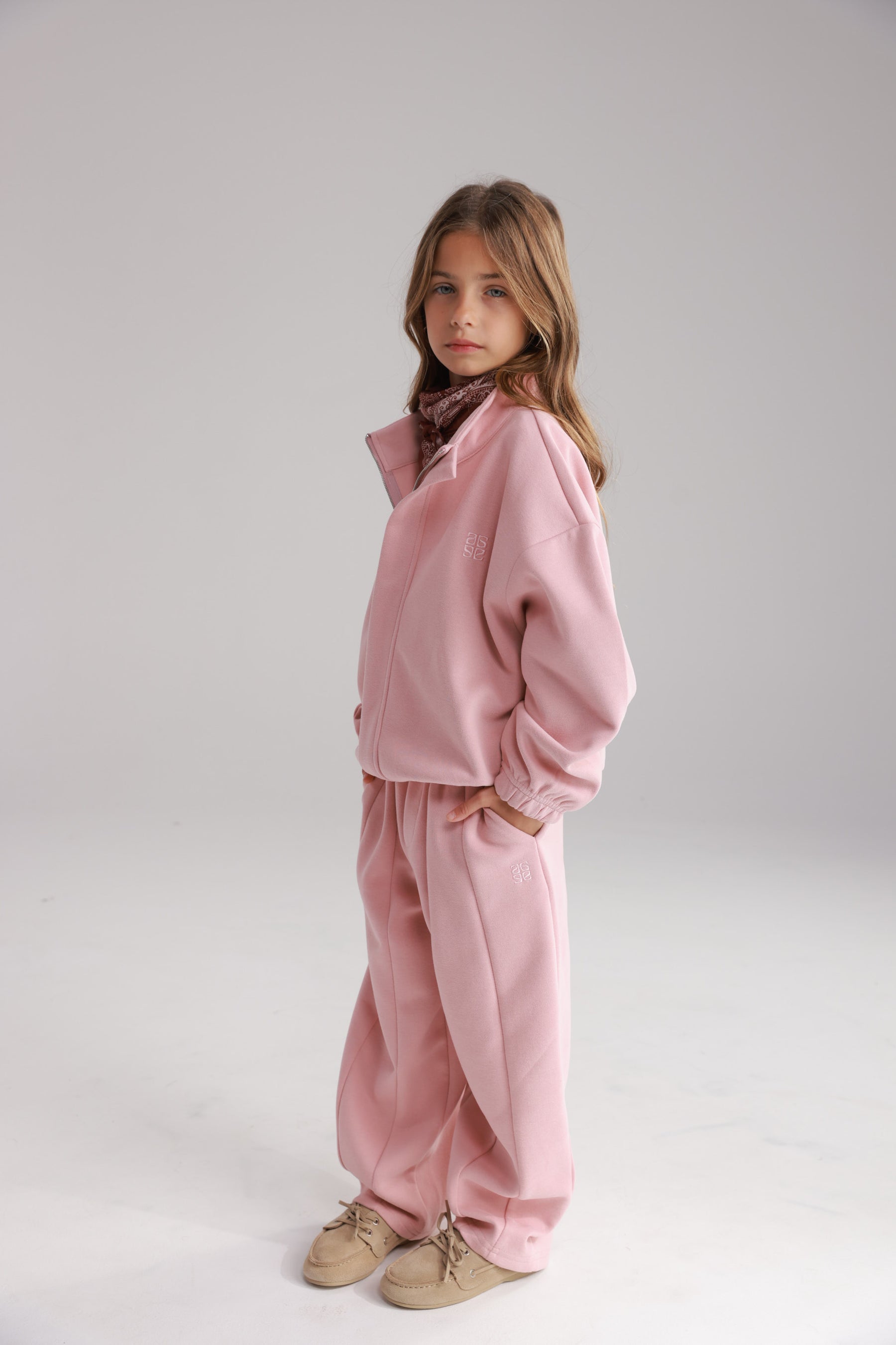 חליפת אינס ורודה