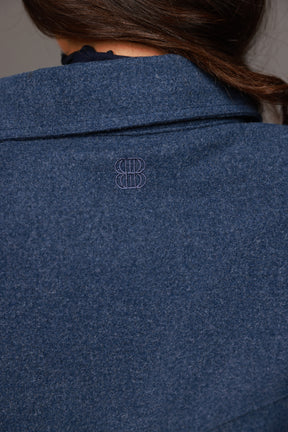 חולצת שיינה מכופתרת נייבי