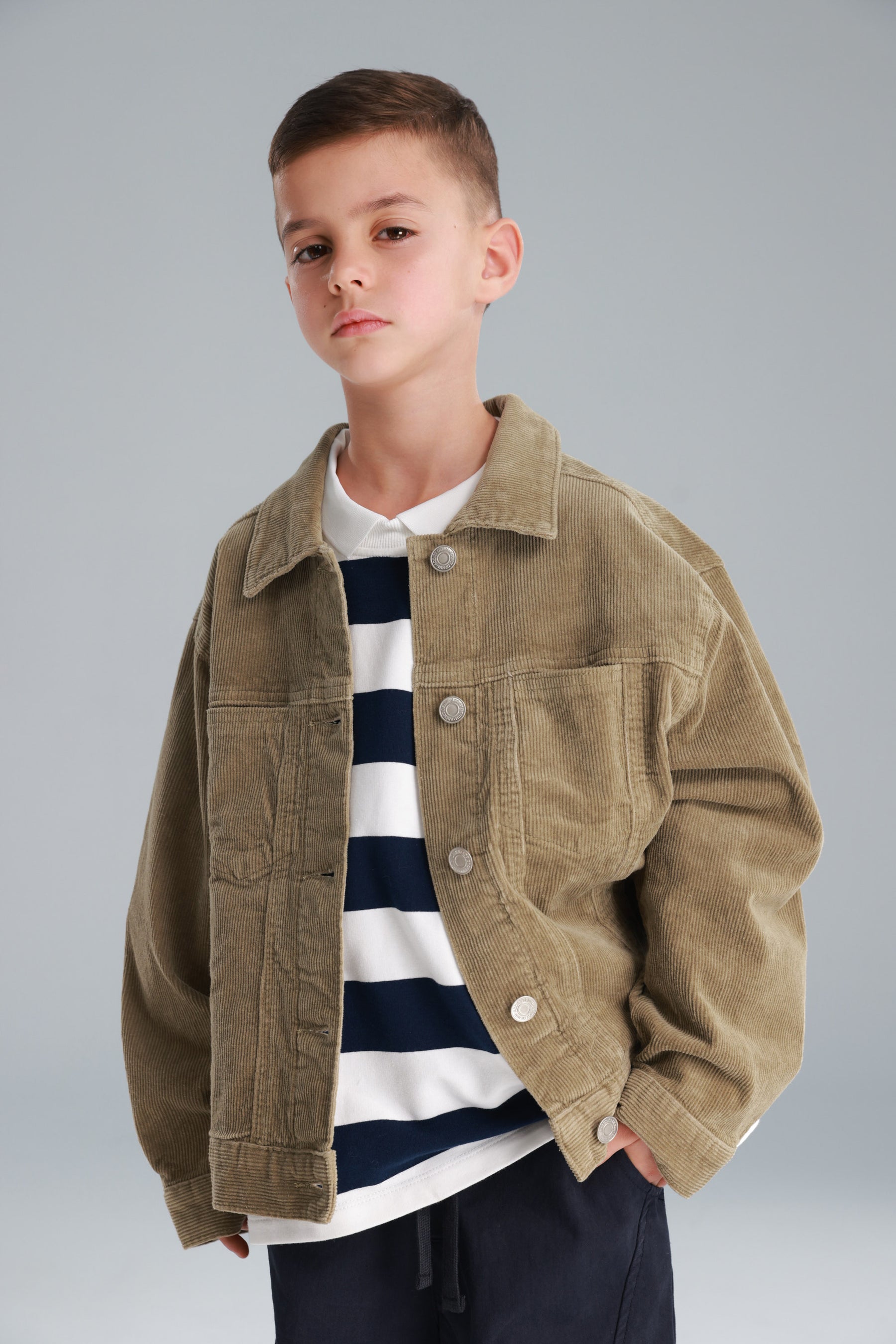 ג'קט ניילה חאקי