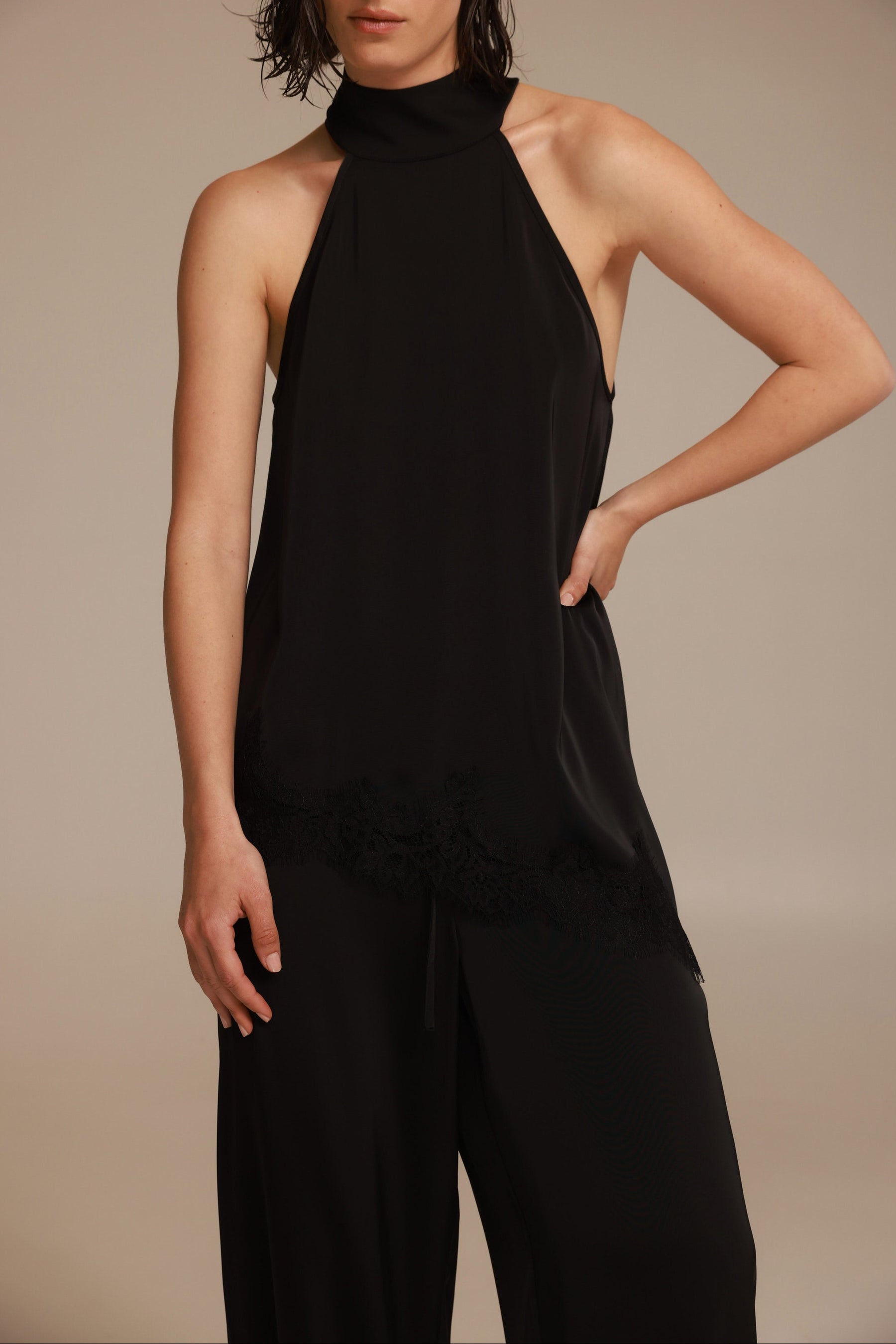 גופיית קולר סיאל שחורה