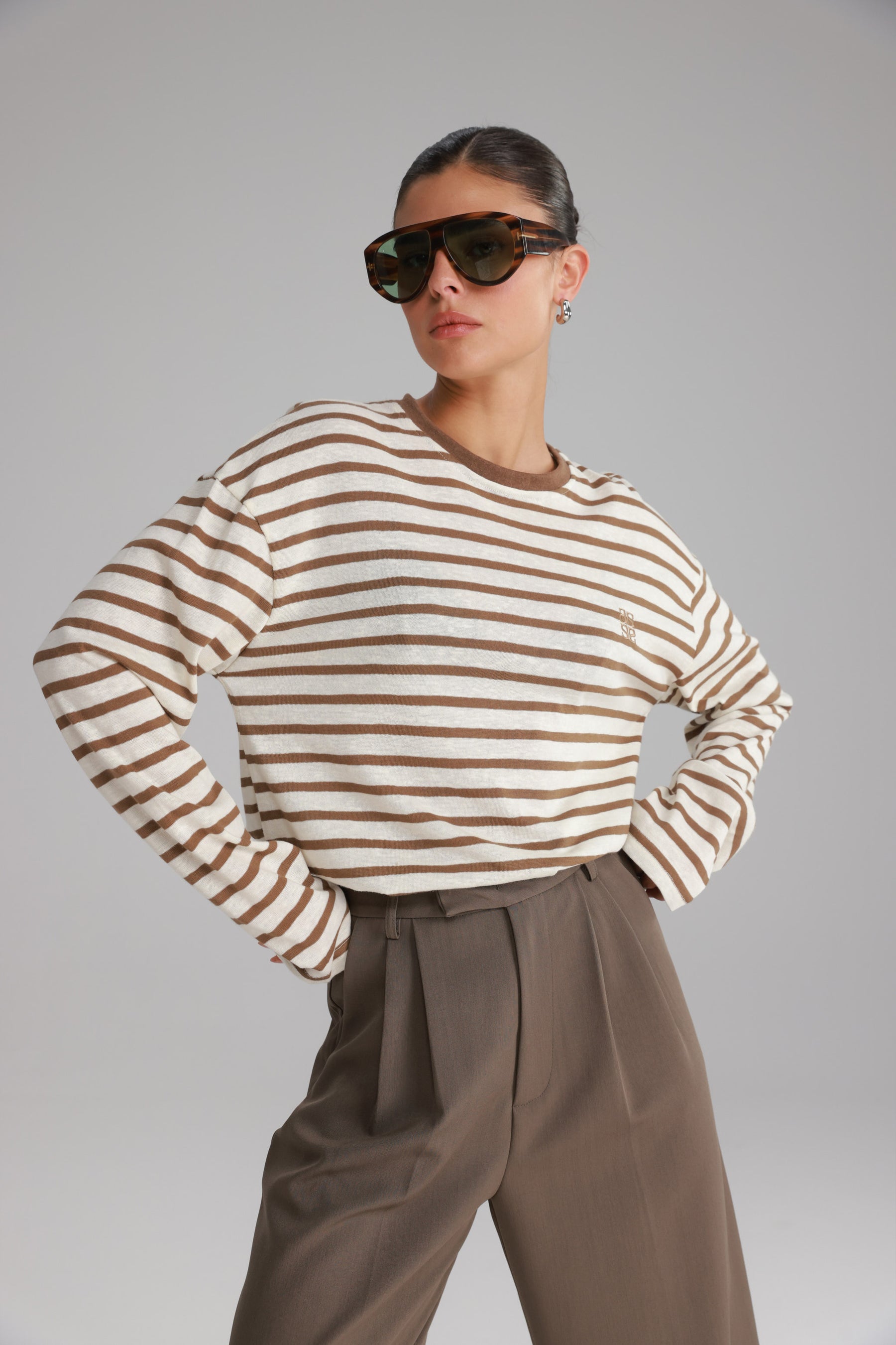 חולצת לוסי פסים שמנת/חאקי