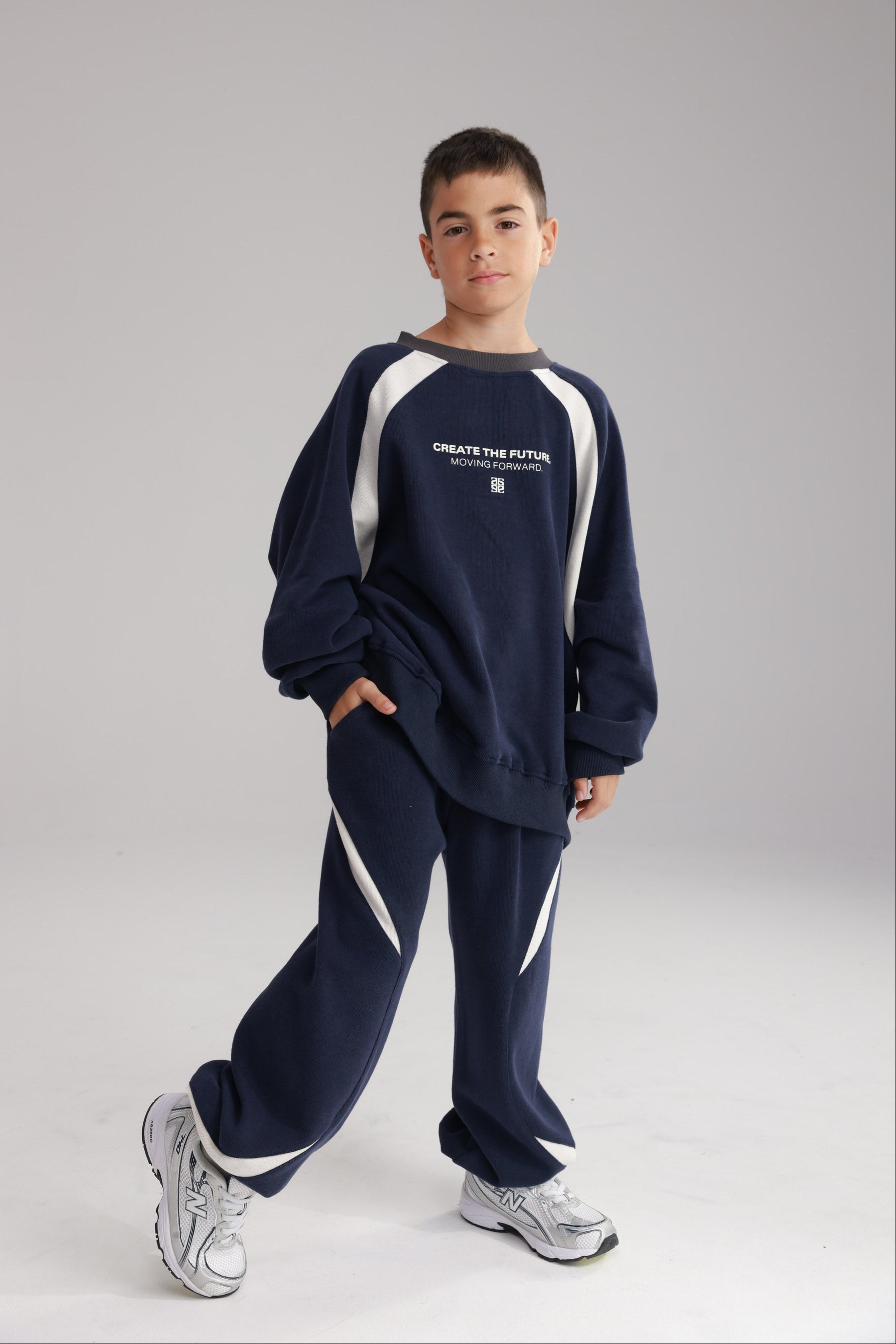 חליפת ג'ונס נייבי