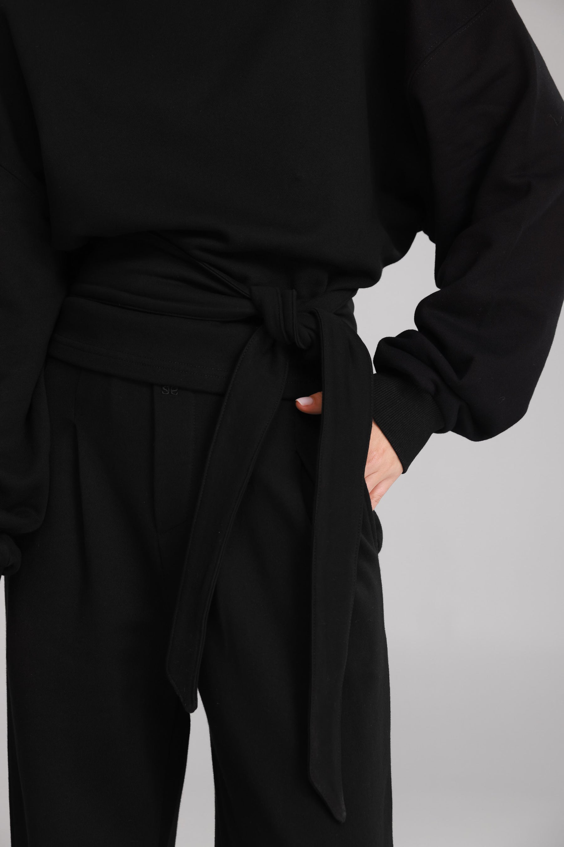 חולצת פביאנה שחורה