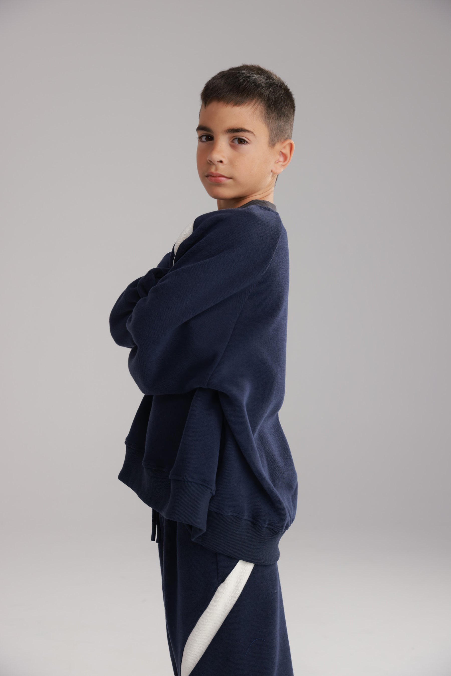 חליפת ג'ונס נייבי