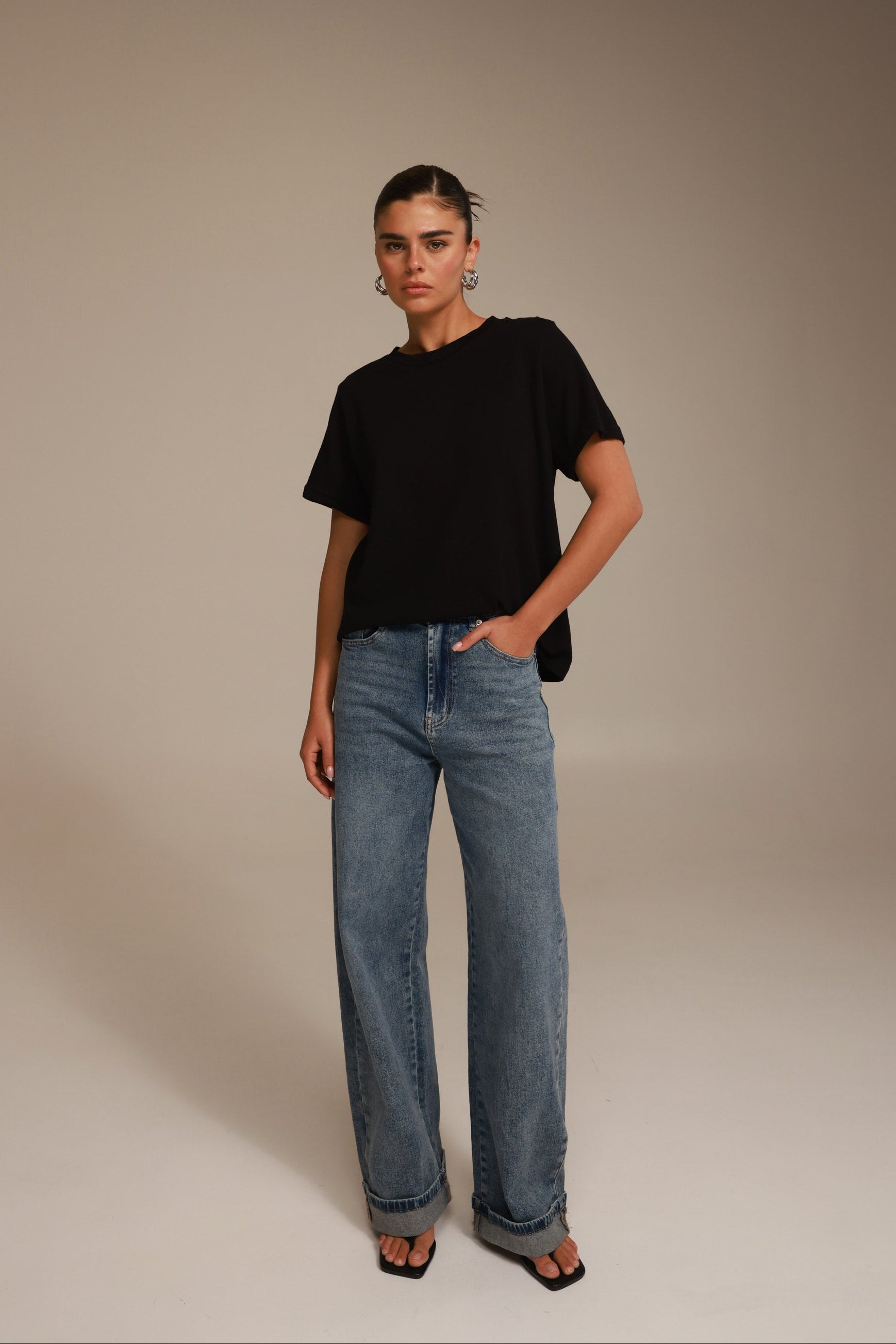 ג'ינס נויה כחול בהיר