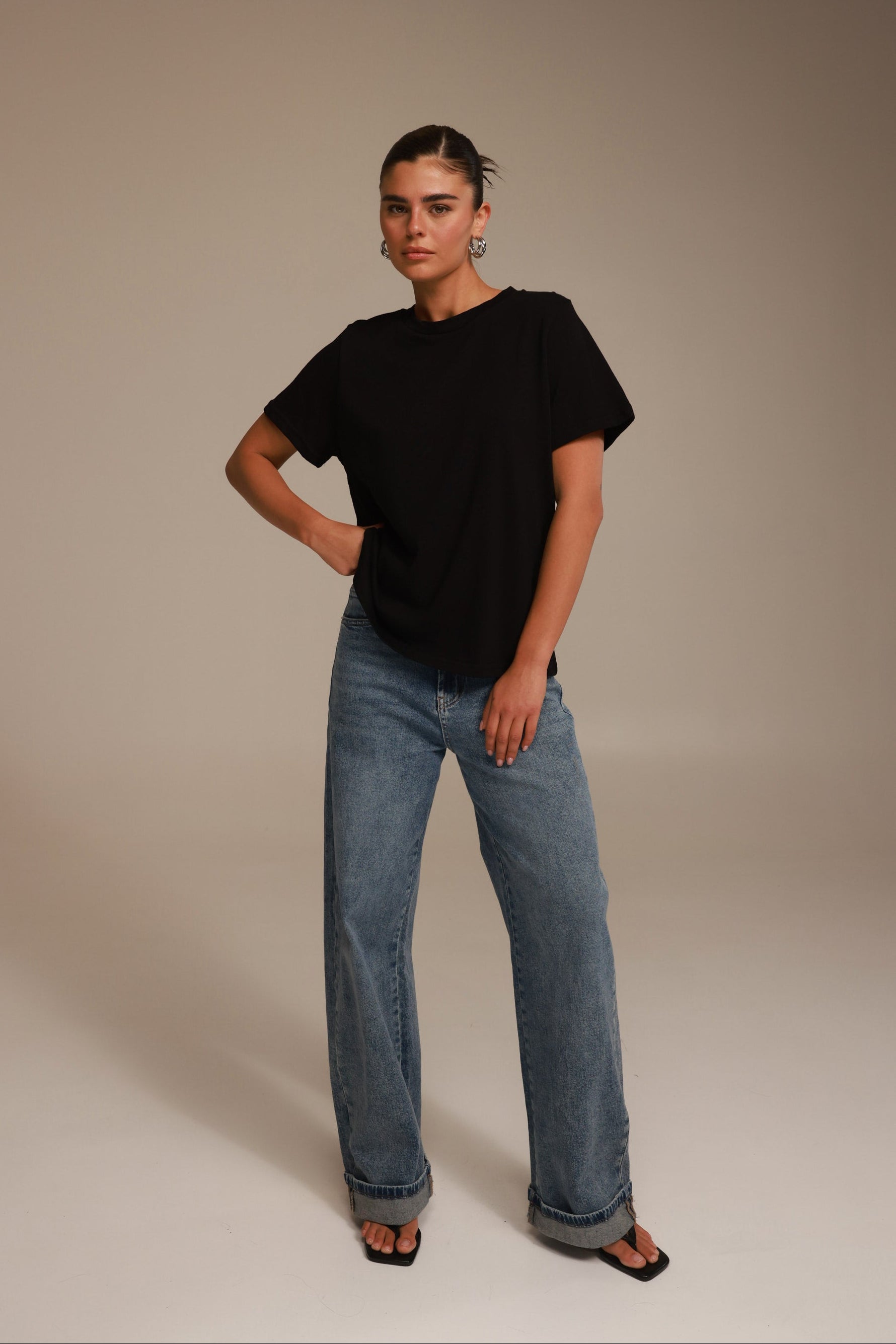 ג'ינס נויה כחול בהיר