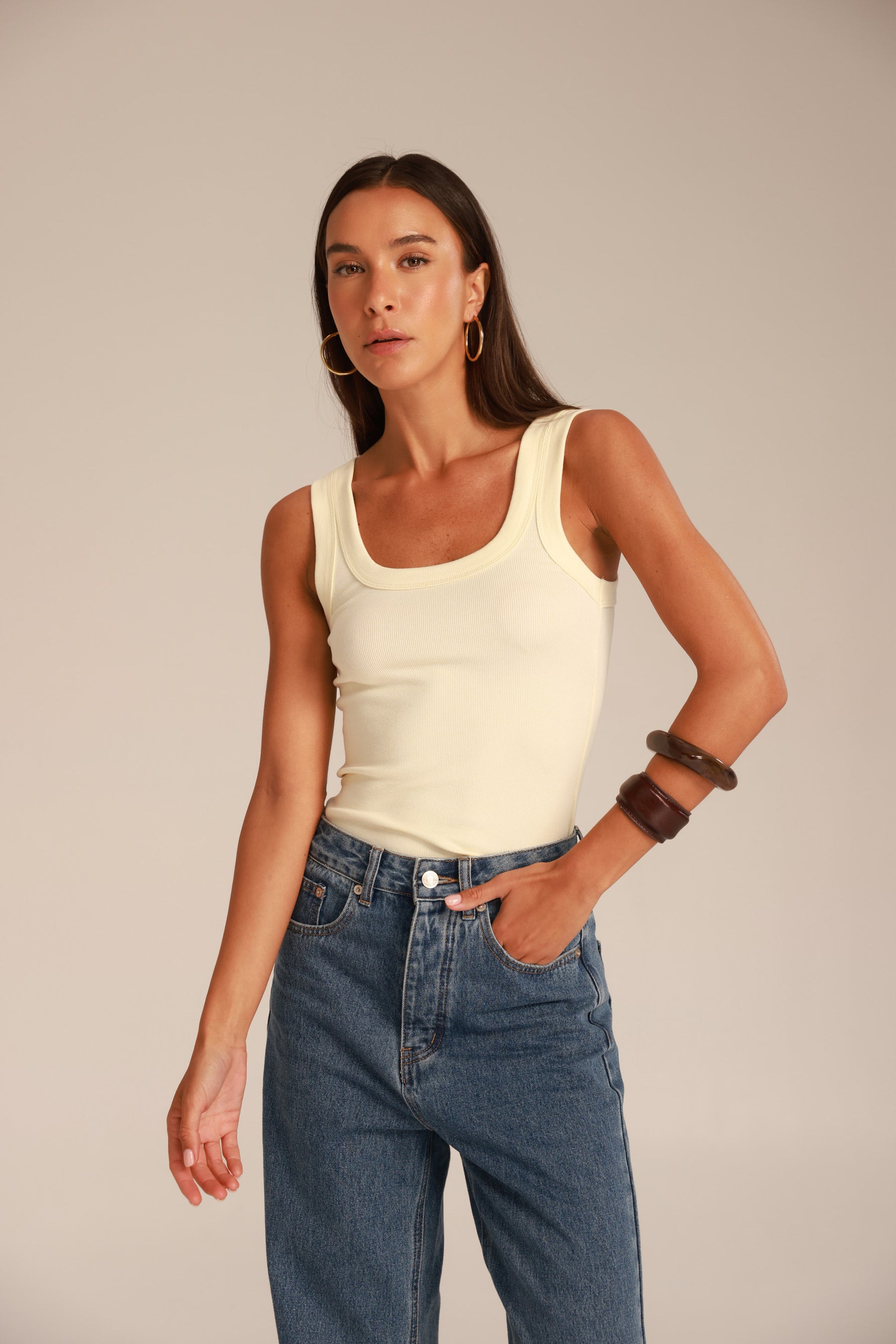 גופיית ג'ייסון שמנת