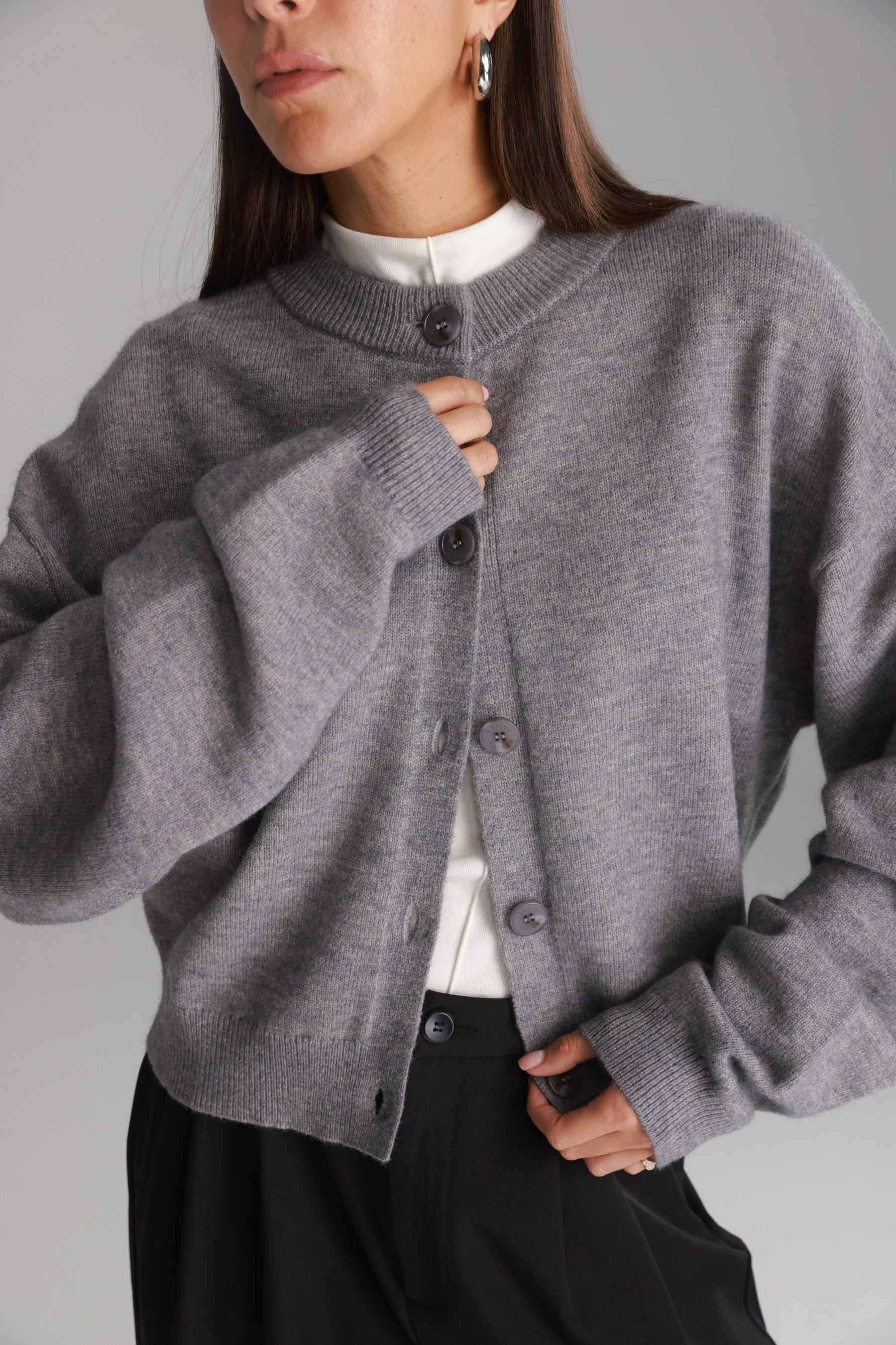 סוודר מלודי אפור בהיר