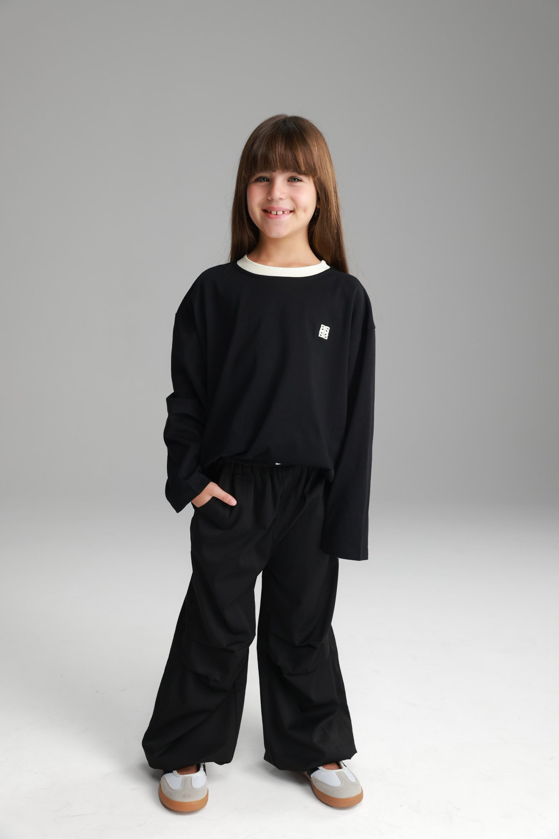 חולצת פייל שחורה