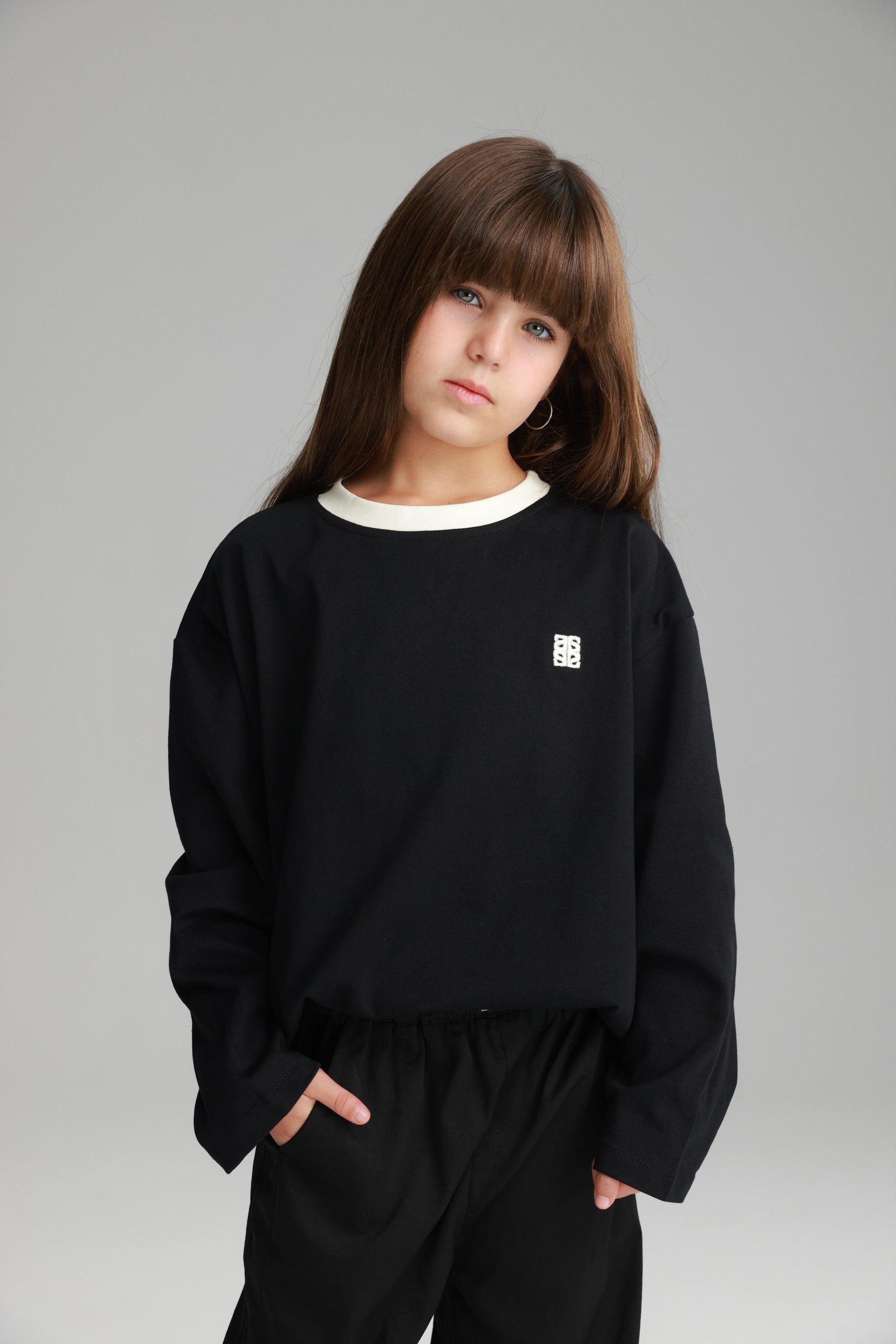 חולצת פייל שחורה