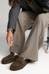 כפכפי ניקה חום כהה