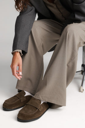 כפכפי ניקה חום כהה