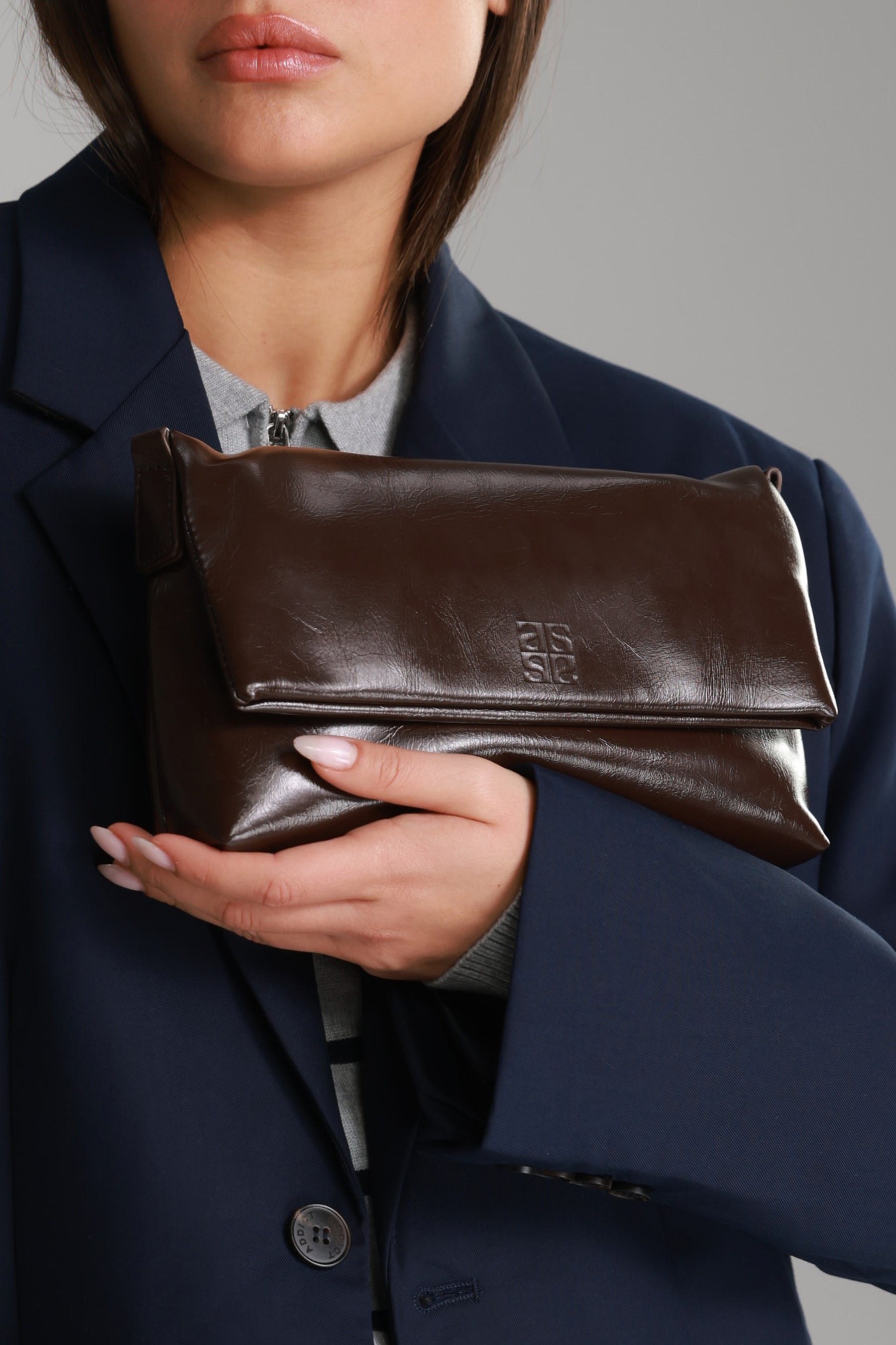 תיק ג'יל חום כהה