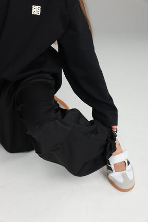 מכנסי אנה שחורים